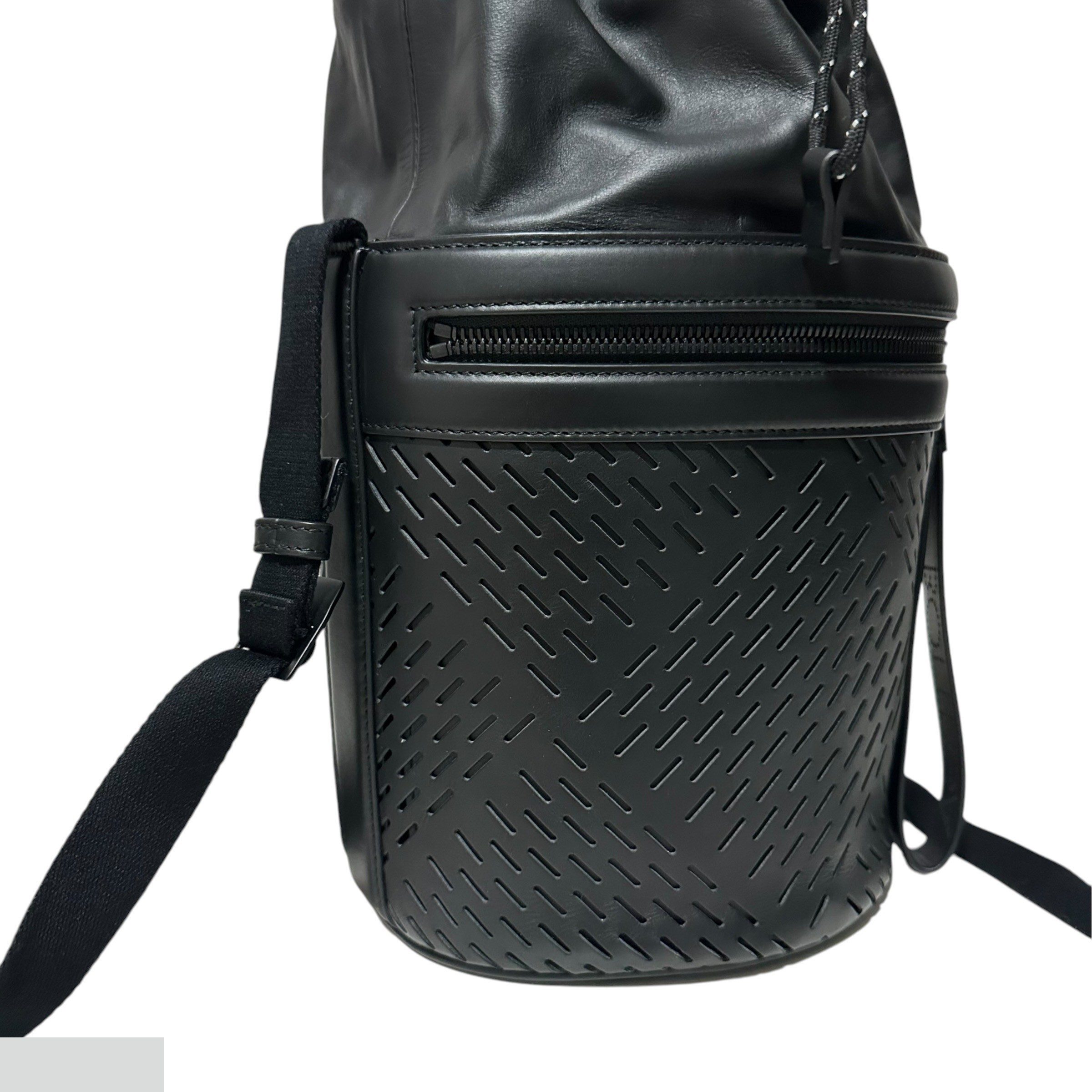 Shoulder bag, perforated paper, drawstring bucket bag — view 2