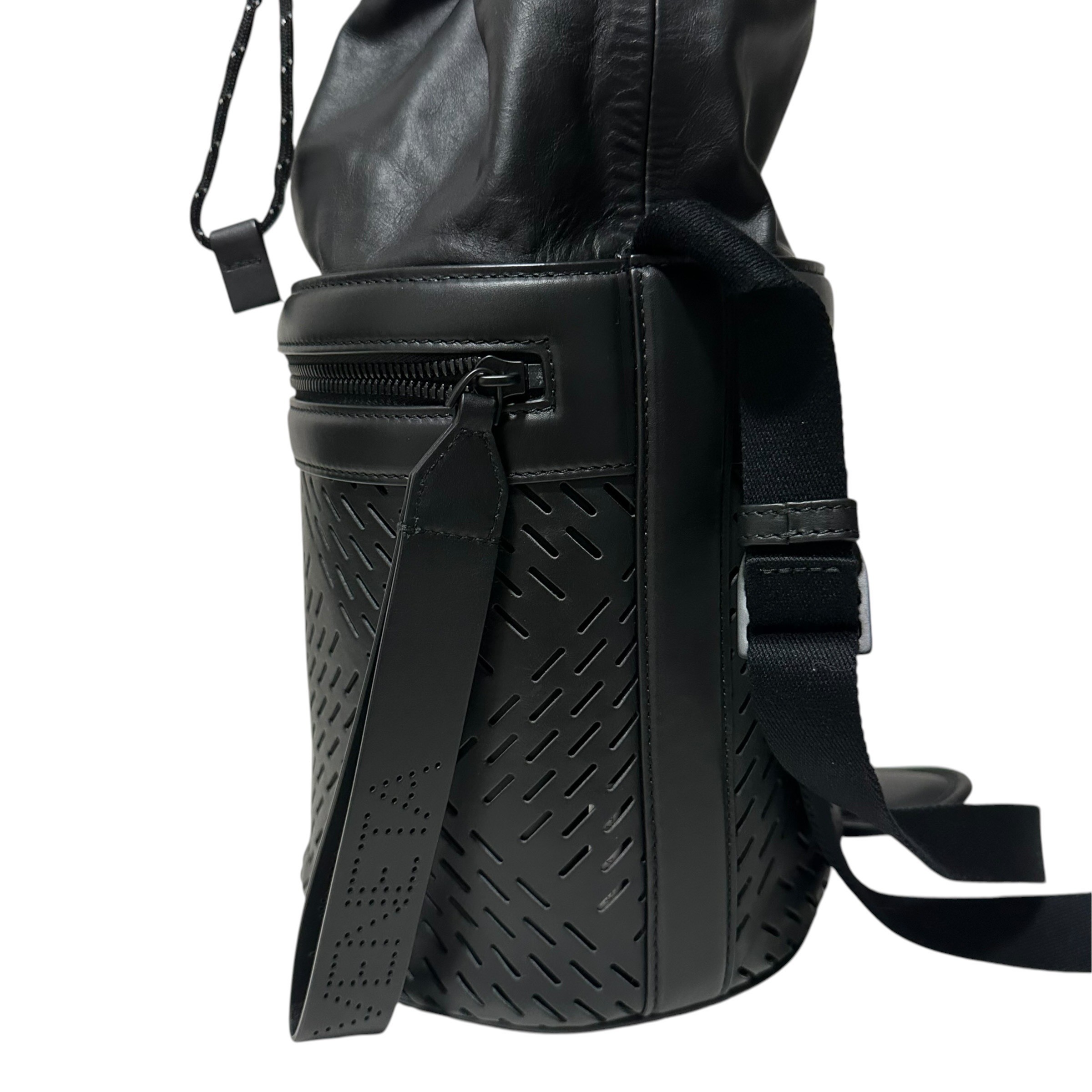 Shoulder bag, perforated paper, drawstring bucket bag — view 3