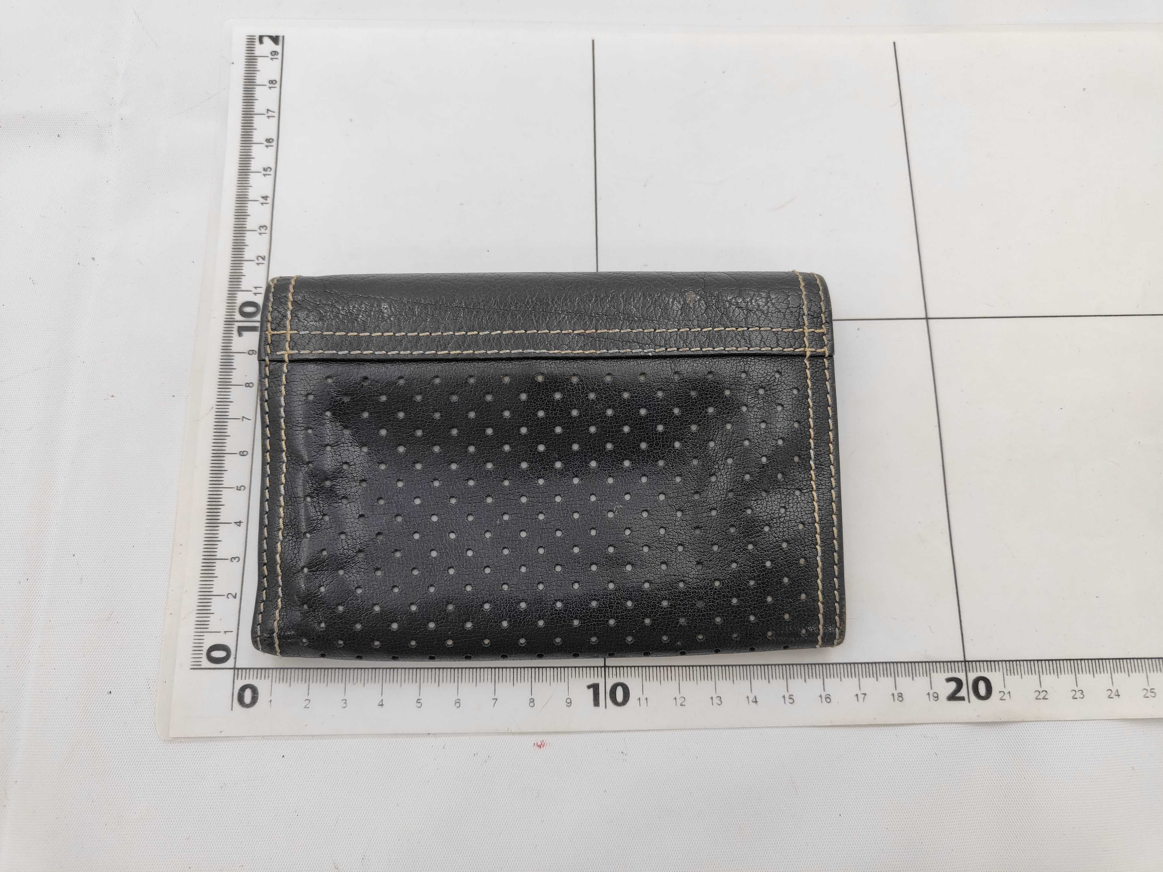 wallet — view 2