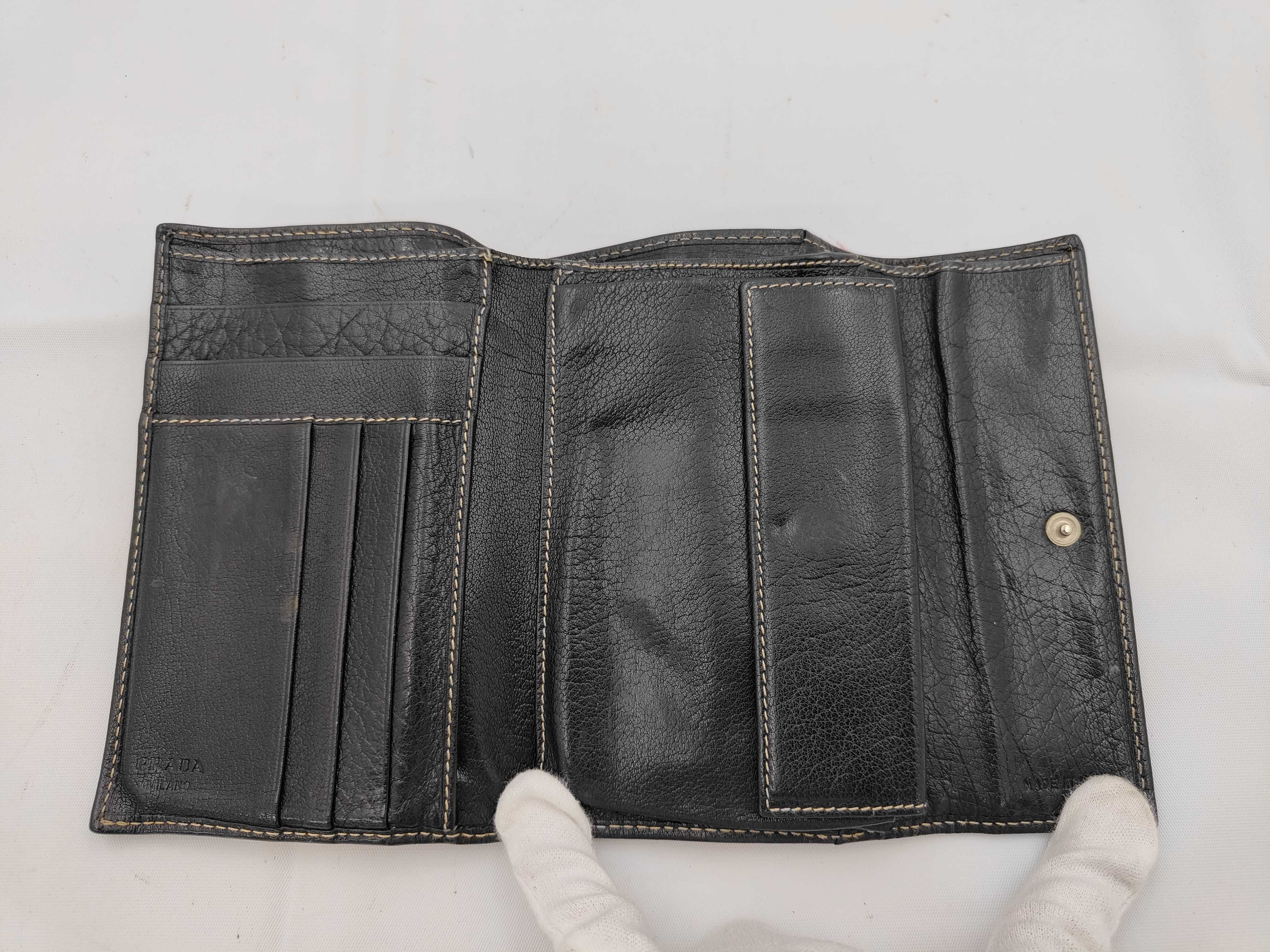 wallet — view 3