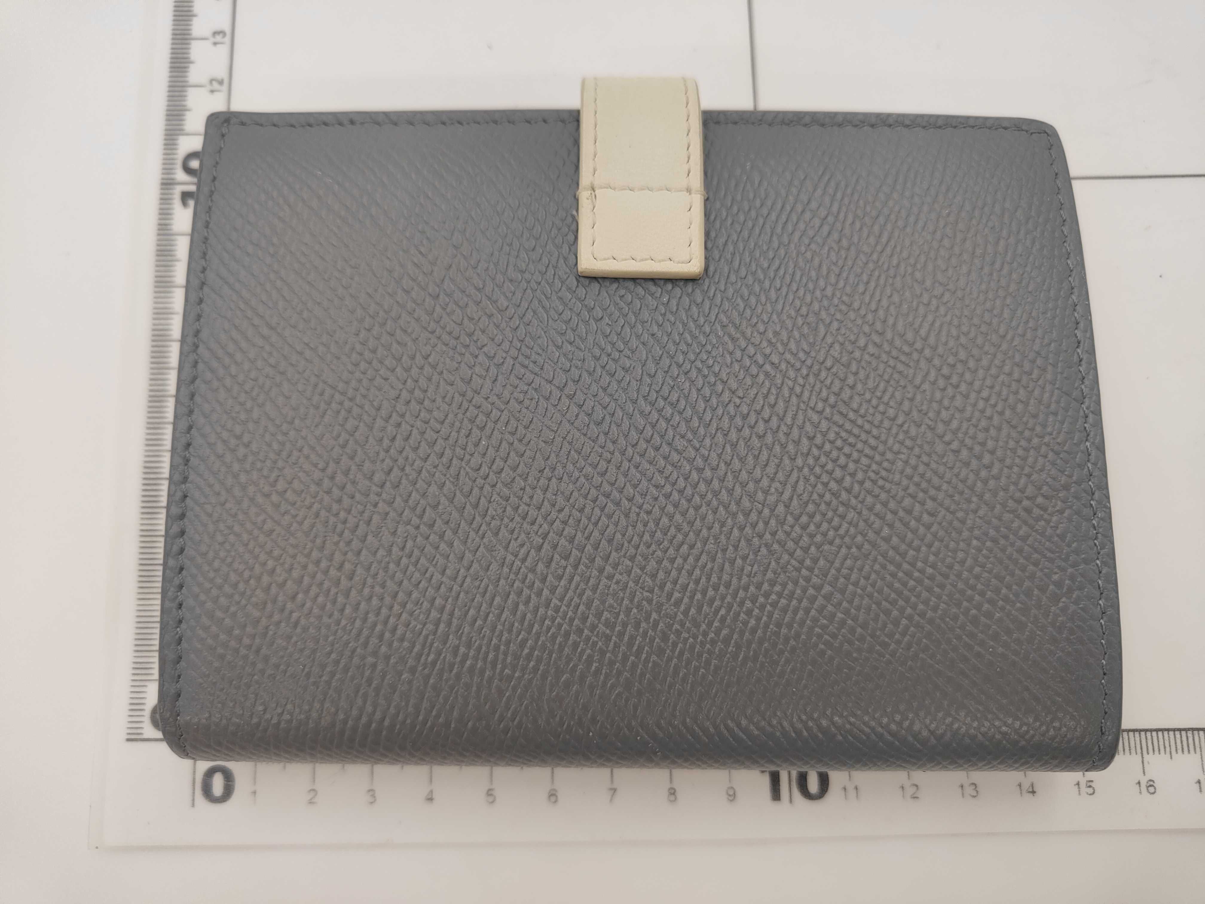 folding wallet — view 2