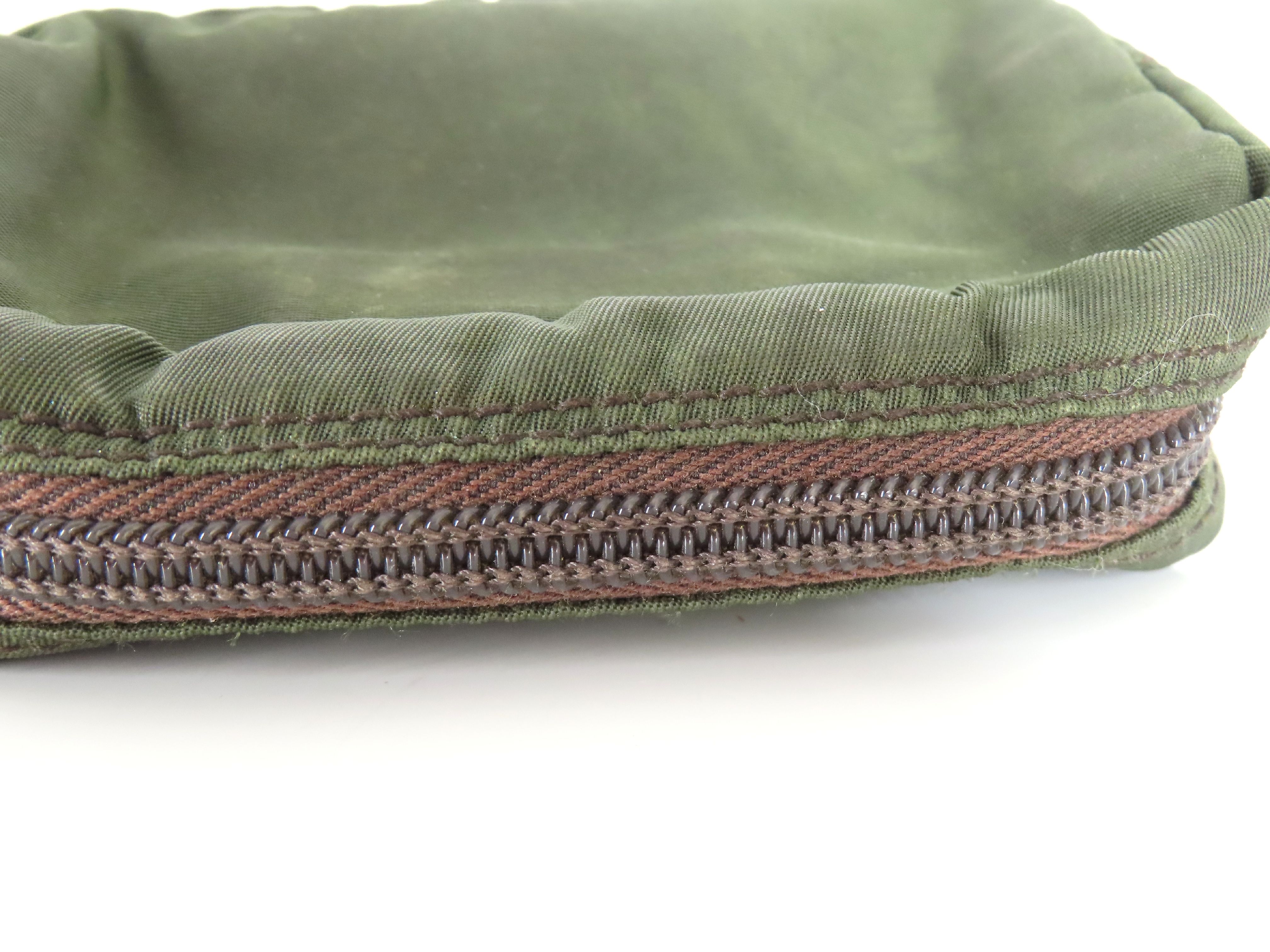 pouch with triangular plate, Tessuto nylon, khaki. — view 6