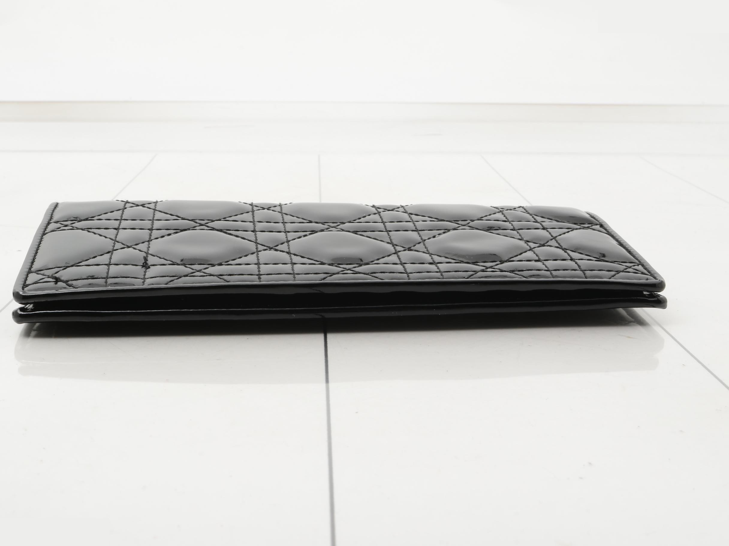 Cannage Enamel Bi-fold Long Wallet, Black — view 3