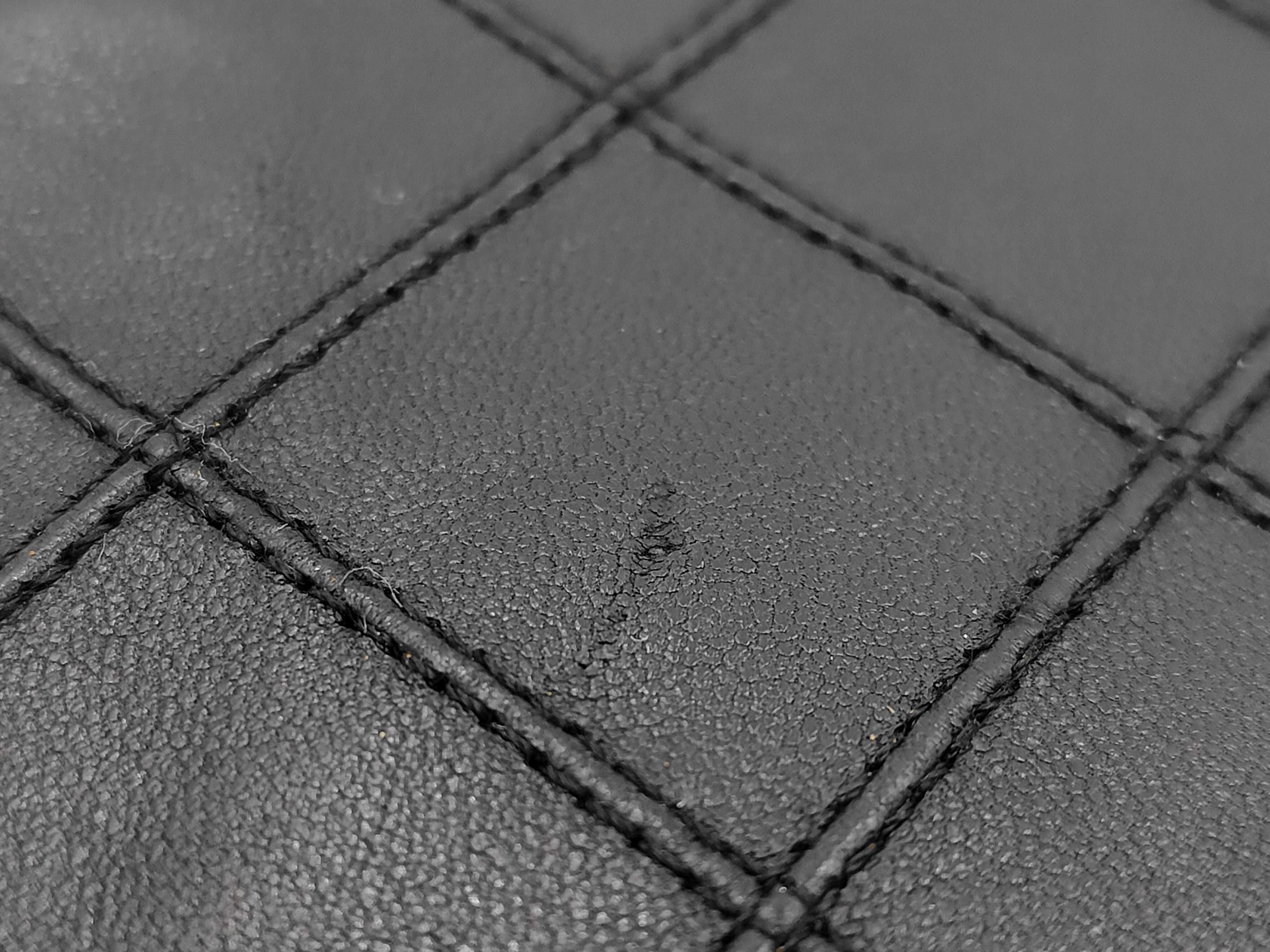 Matelassé Coco Mark Hand Tote Bag (with seal and card) — view 15