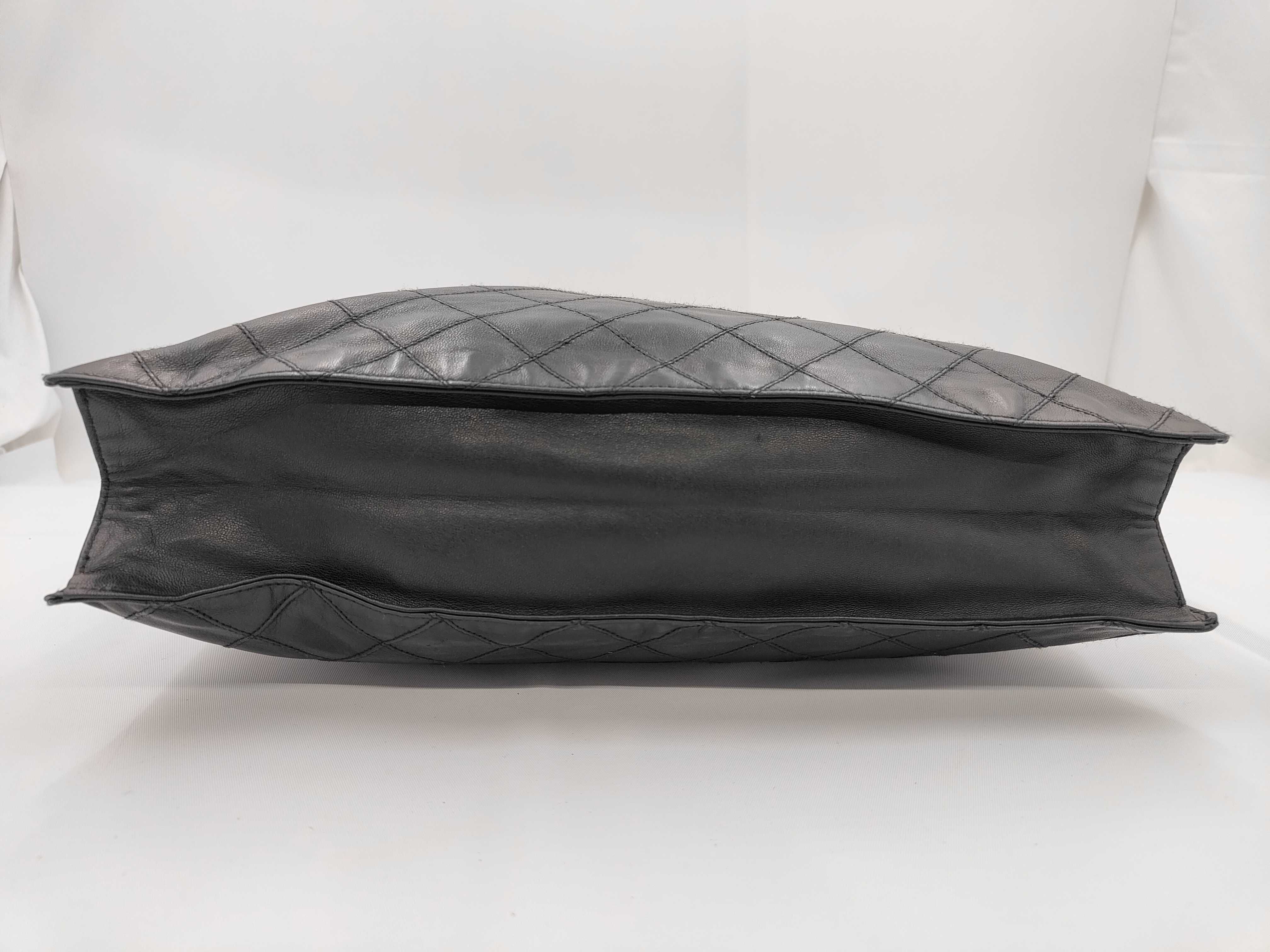 Matelassé Coco Mark Hand Tote Bag (with seal and card) — view 5