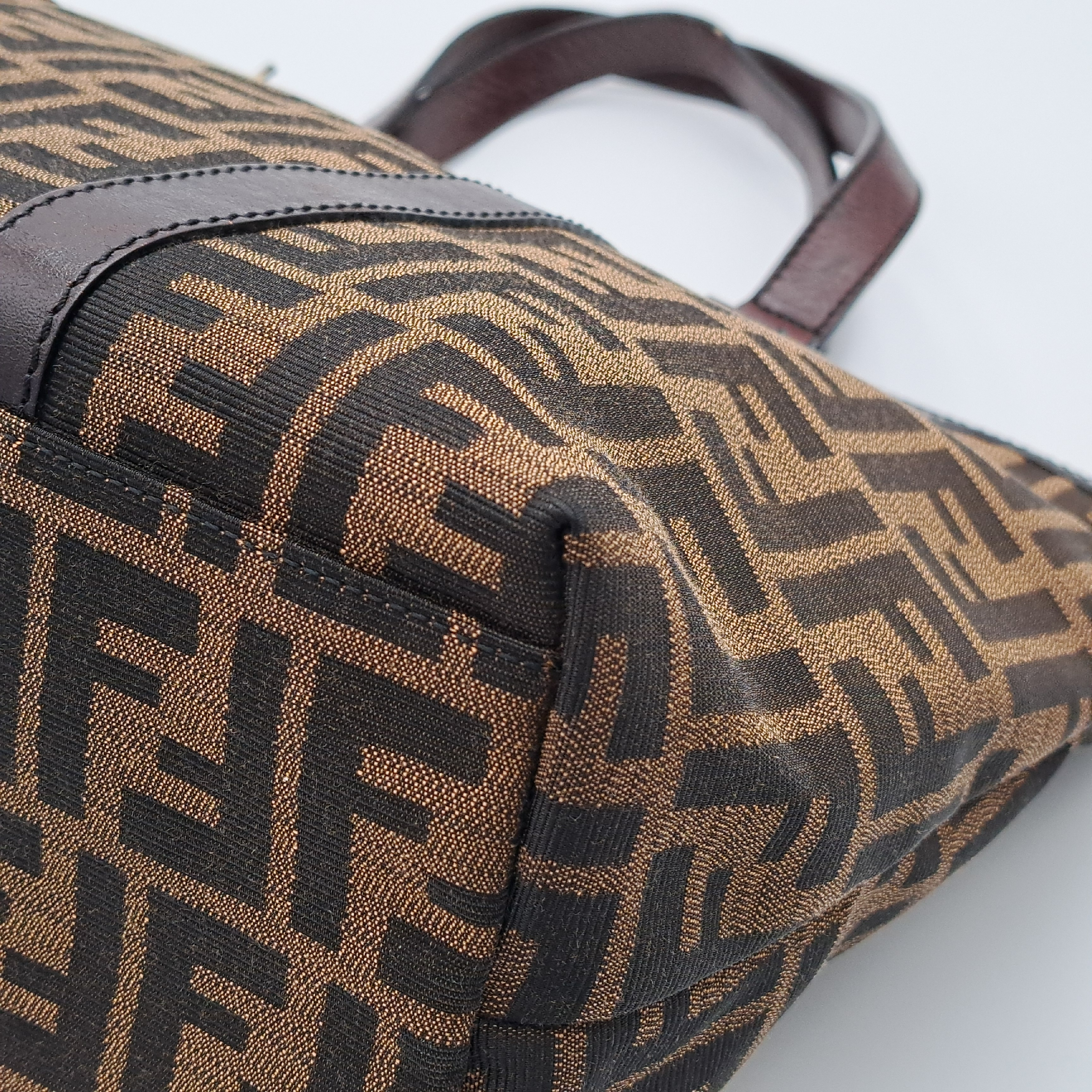 Zucca Tote Bag — view 7