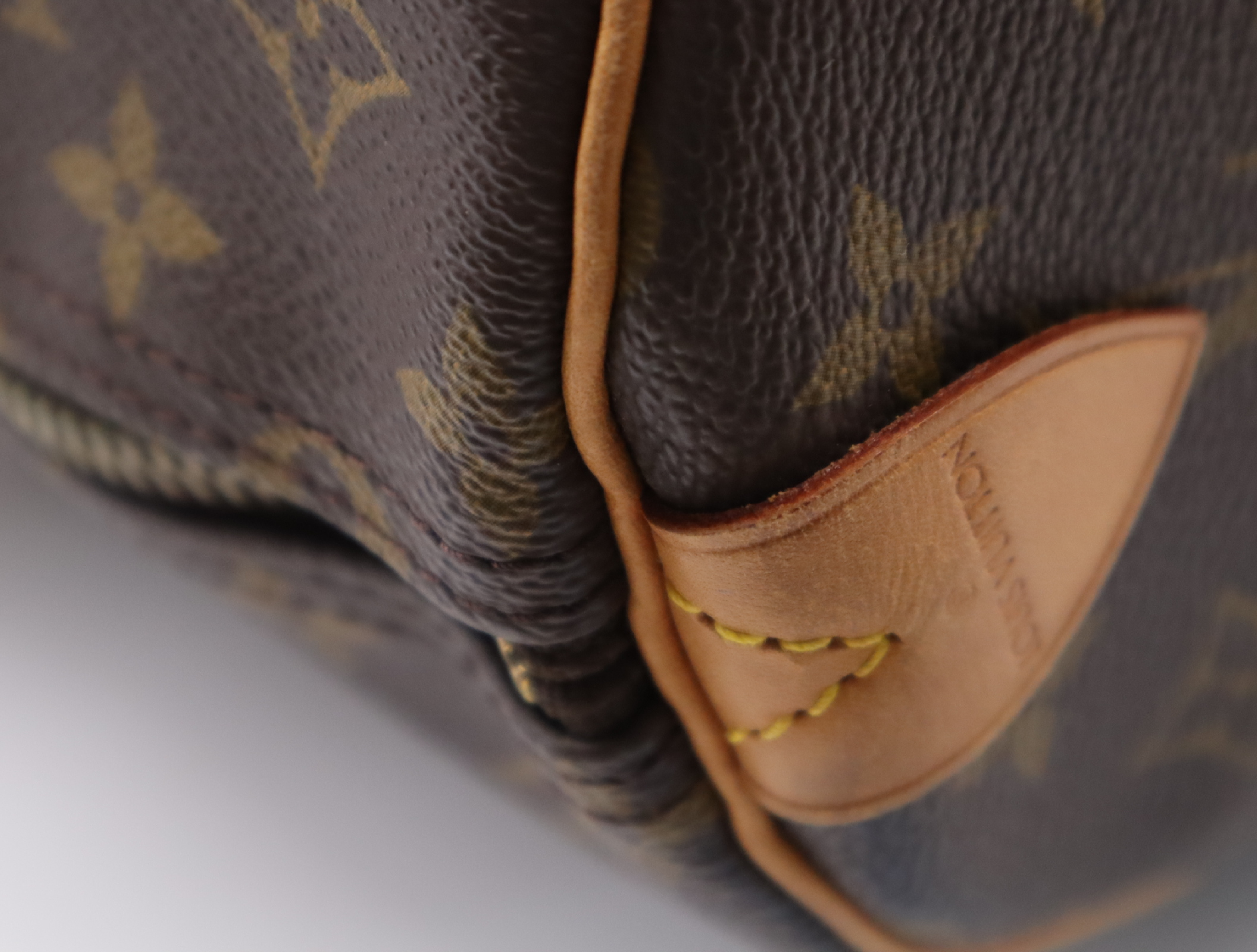 M41422 Monogram Keepall 60 Boston Bag — view 11