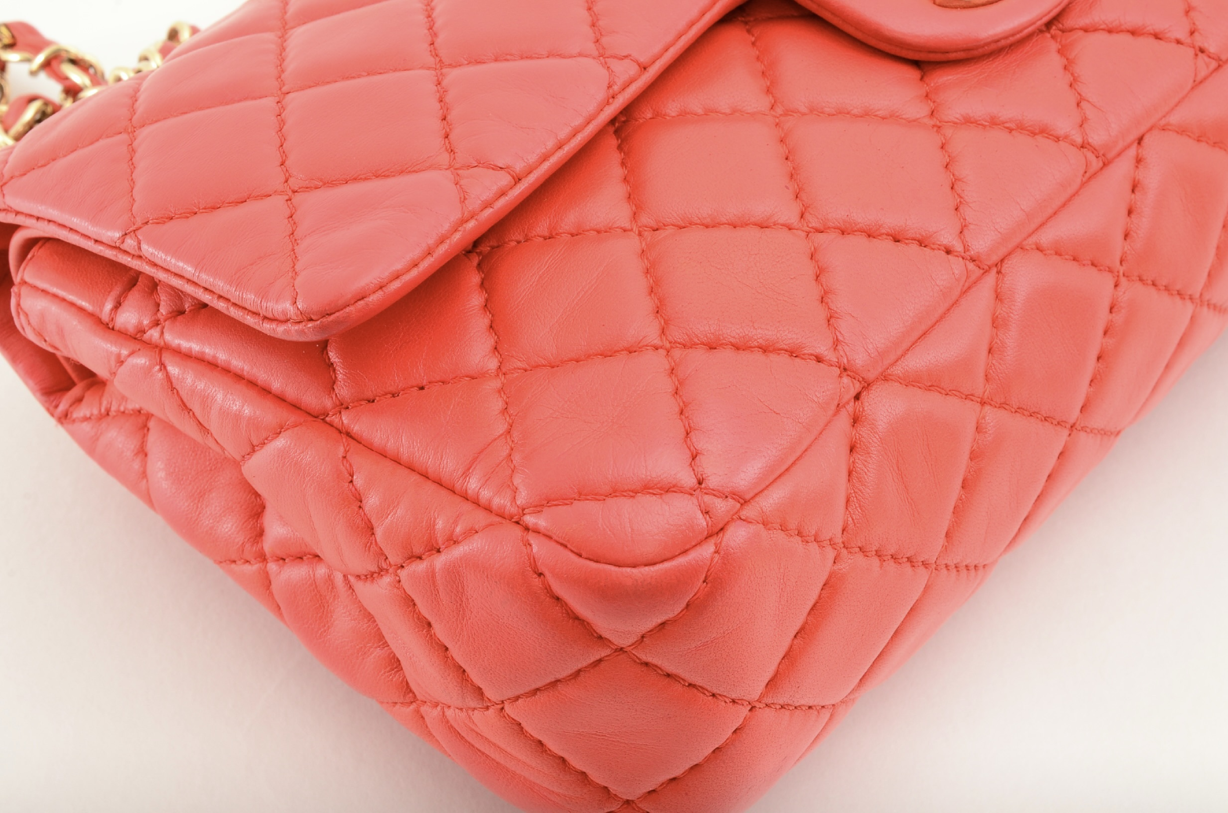 Matelassé Double Flap Chain Shoulder Bag (Red) — view 10
