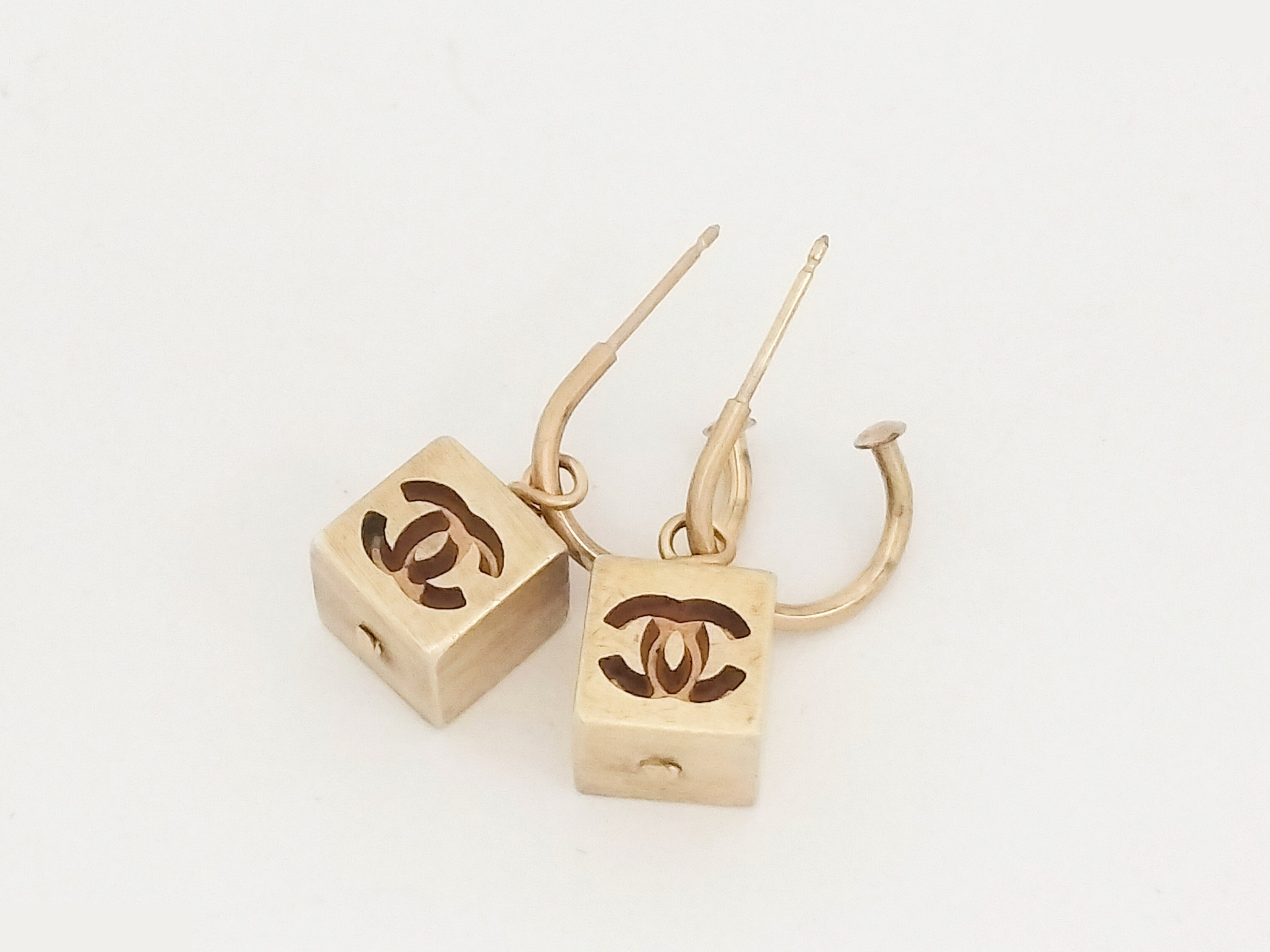 Coco Cube Gold Earrings