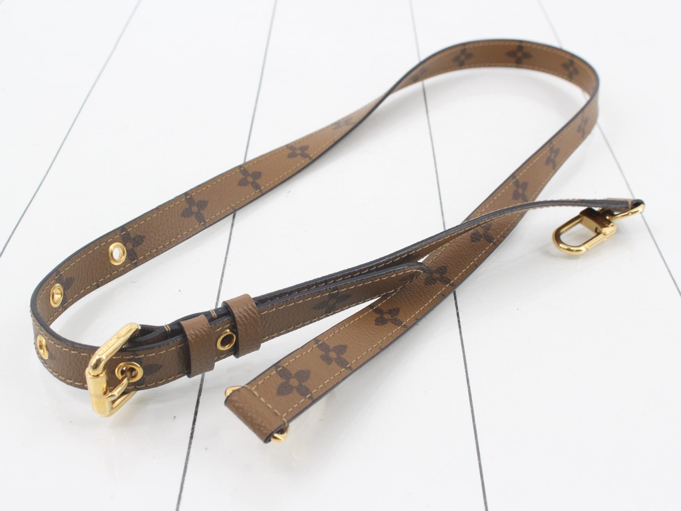 Pochette Metis Monogram Reverse Shoulder Bag — view 7