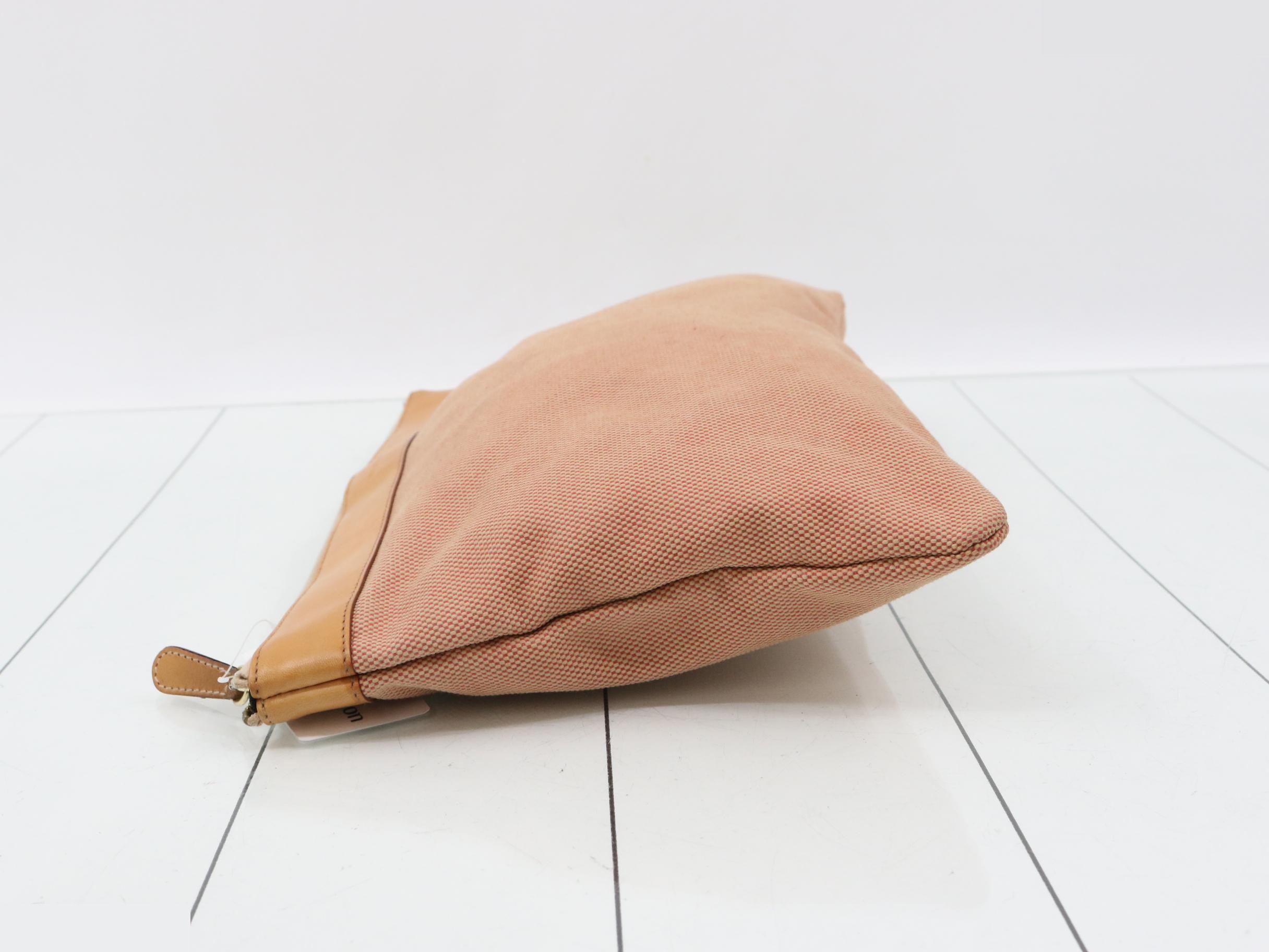 pouch — view 4