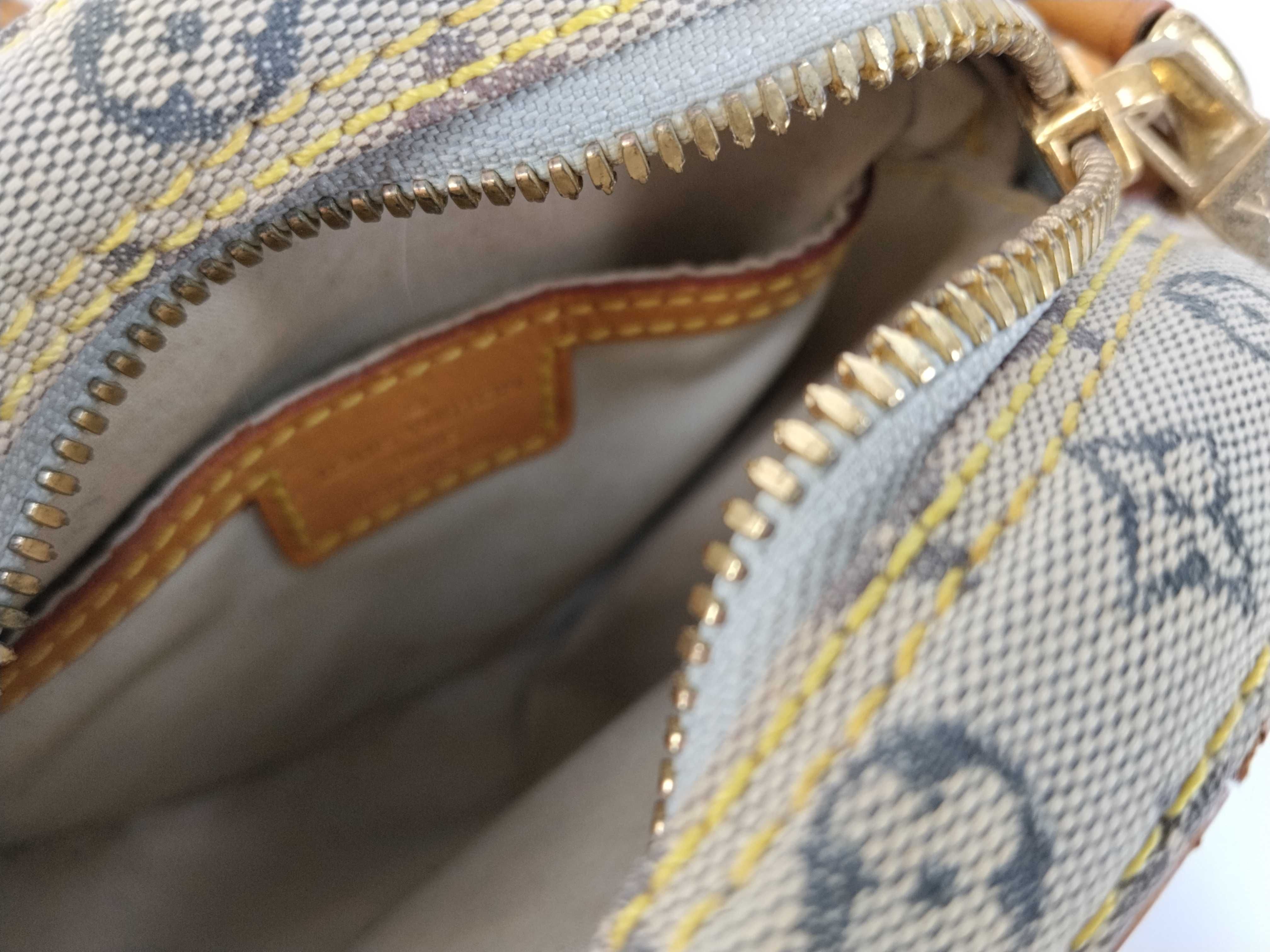 Monogram Louis Vuitton Monogram Mini Shoulder Bag Jeanne PM Blue M92001 Shoulder Bag — view 9