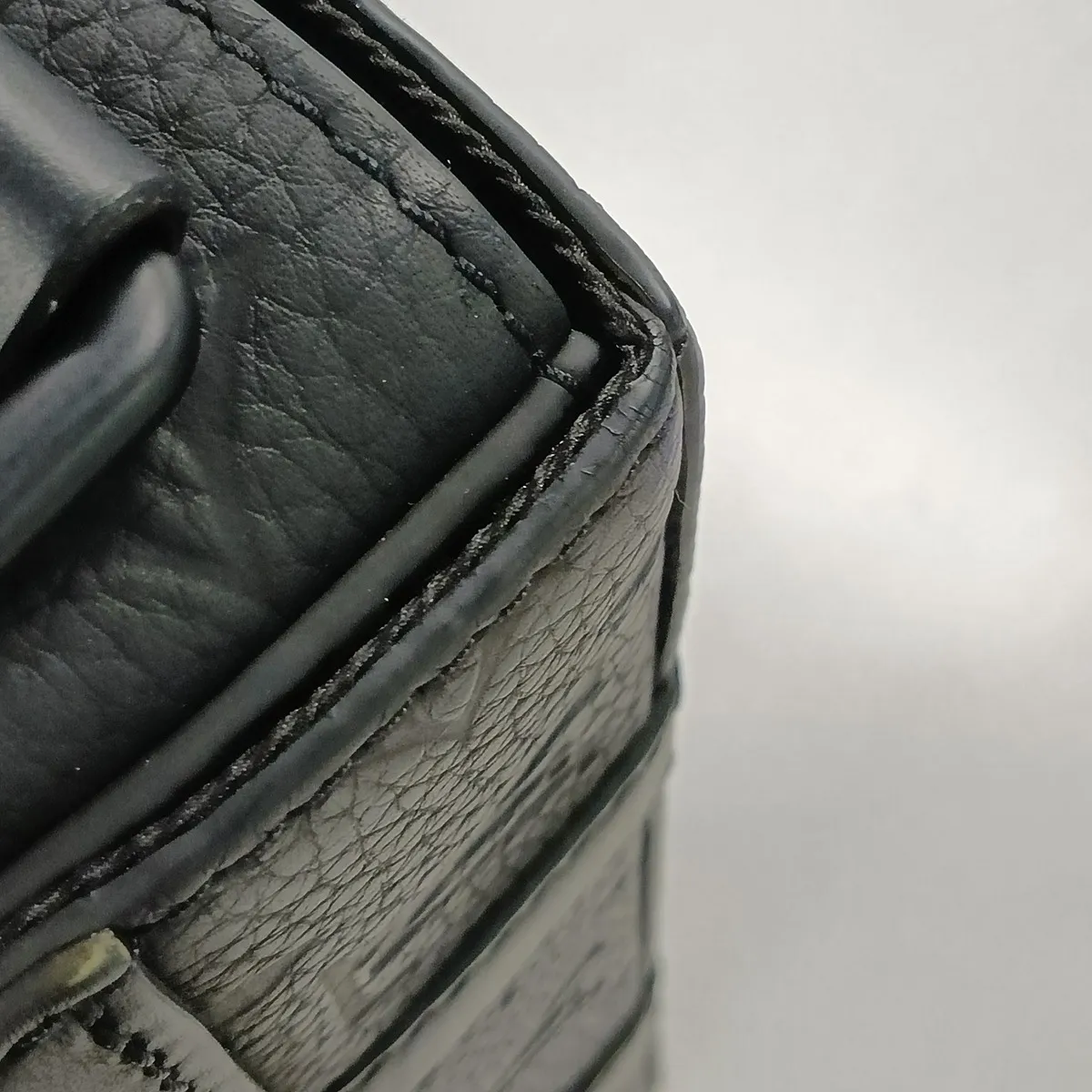 Taurillon Monogram Trunk Messenger PM M57726 Black (RFID detected) — view 10