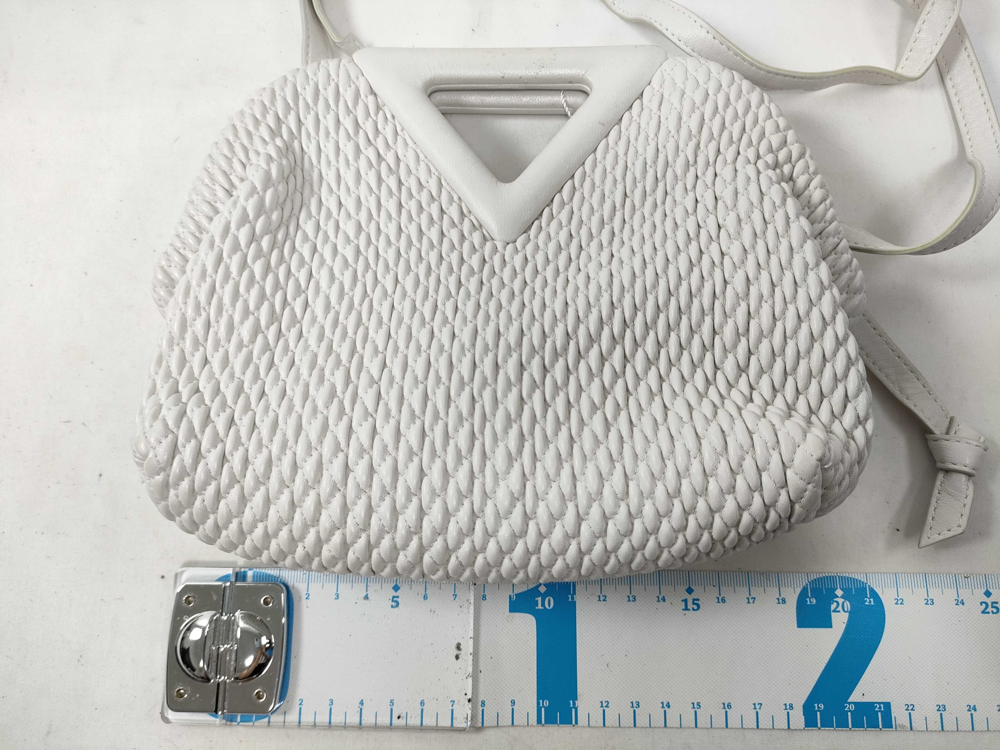 Point Triangle Bag Shoulder Bag — view 2