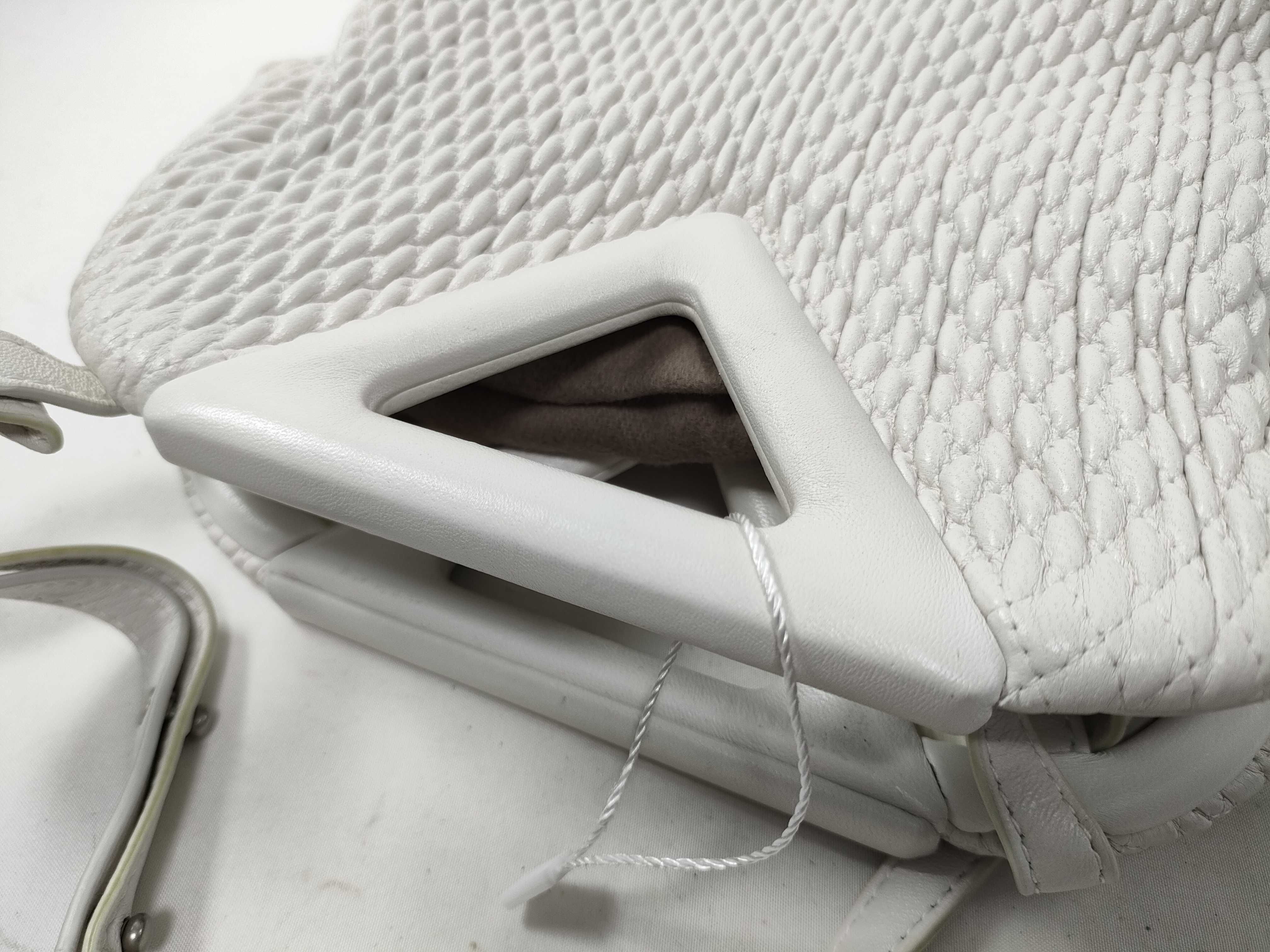 Point Triangle Bag Shoulder Bag — view 12