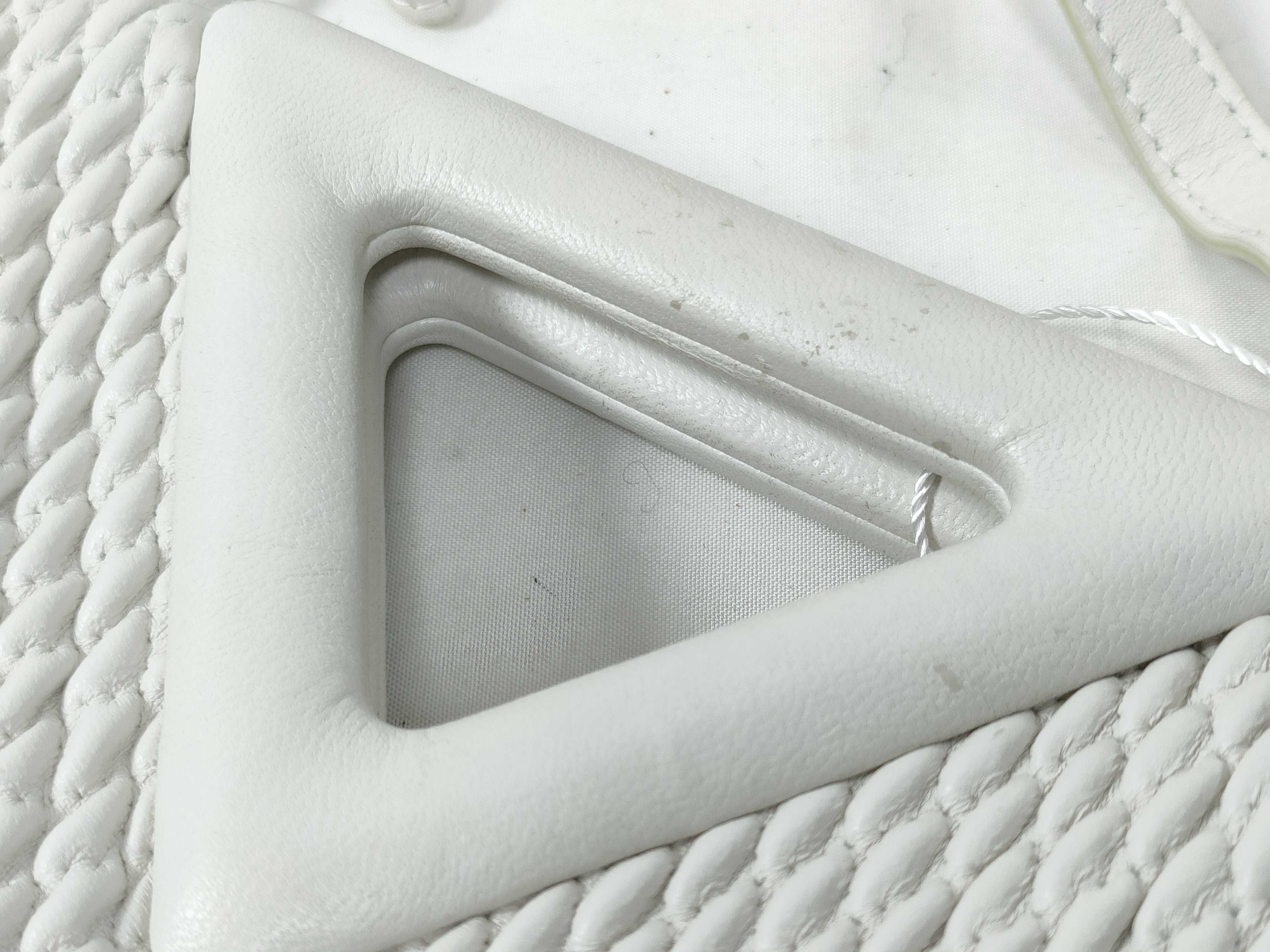 Point Triangle Bag Shoulder Bag — view 5
