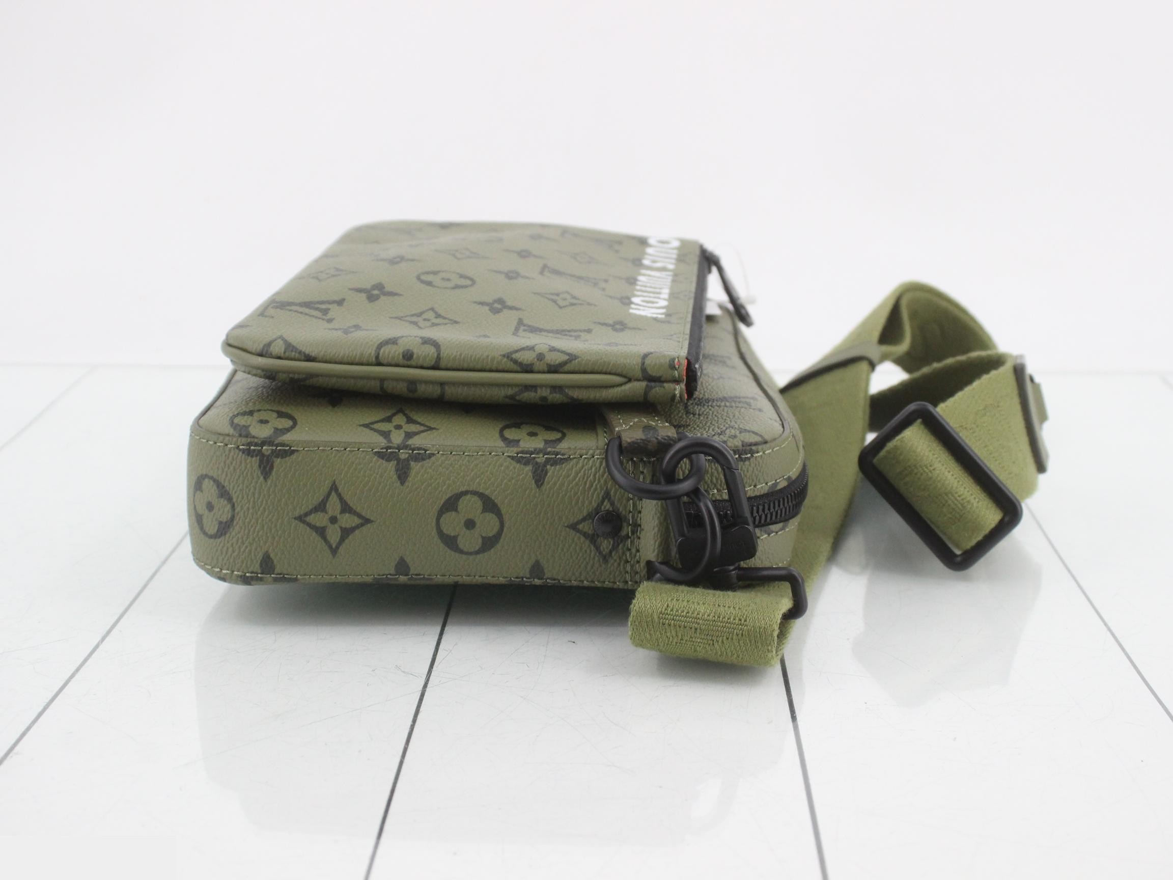 M23783 Trio Messenger Shoulder Bag — view 3