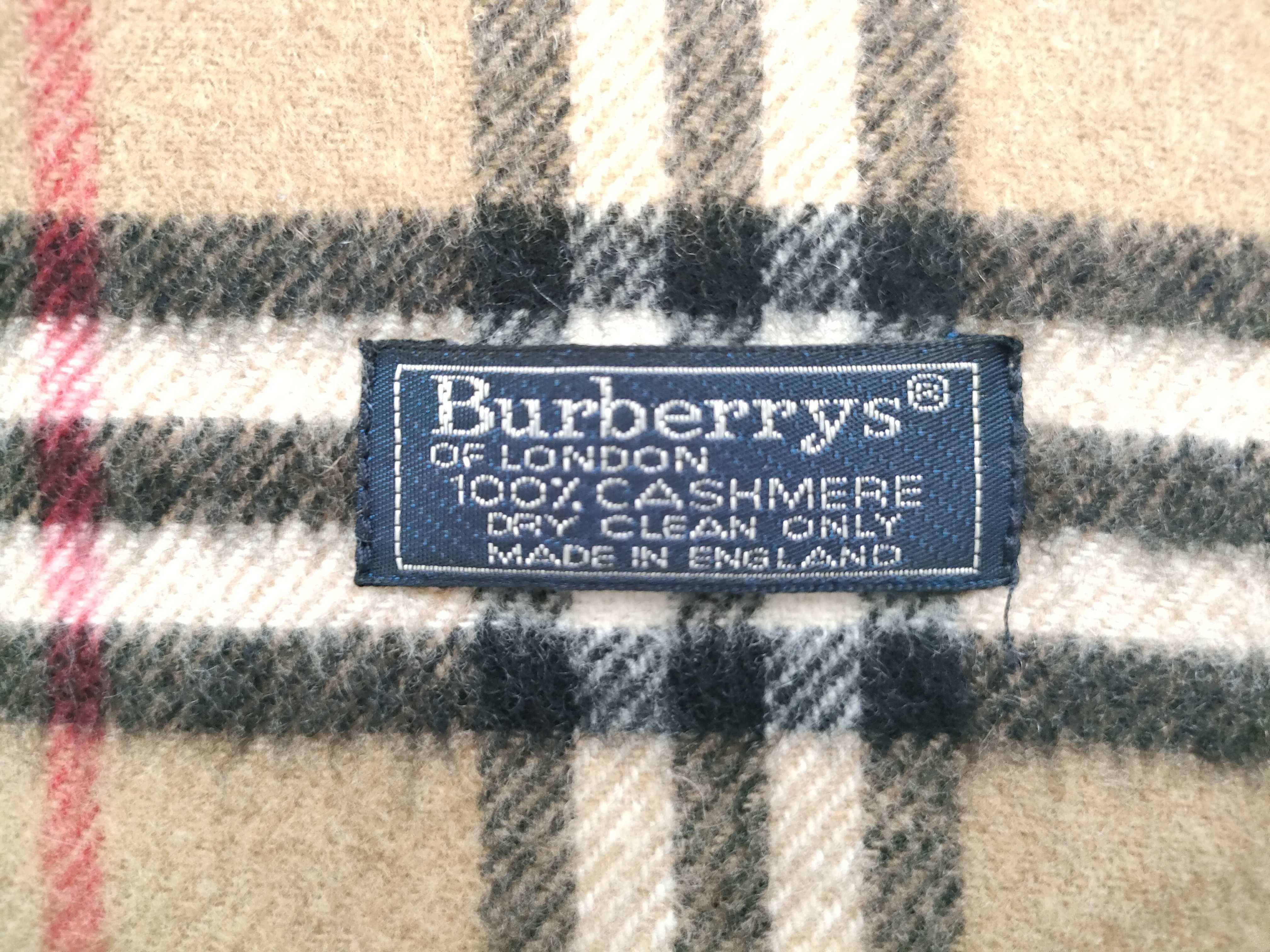 100% Cashmere Scarf, Nova Check Pattern, and other accessories. — view 6