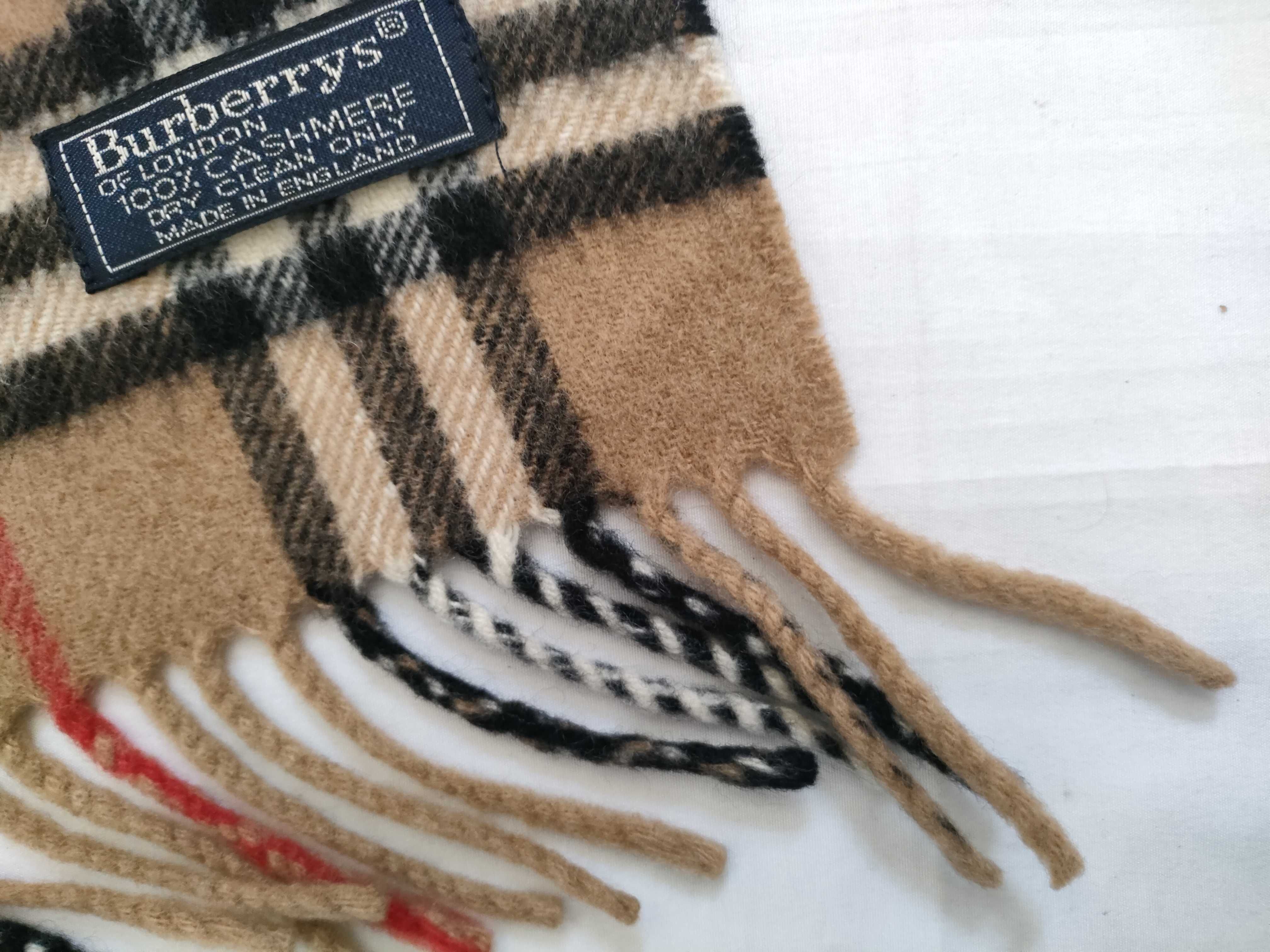100% Cashmere Scarf, Nova Check Pattern, and other accessories. — view 7
