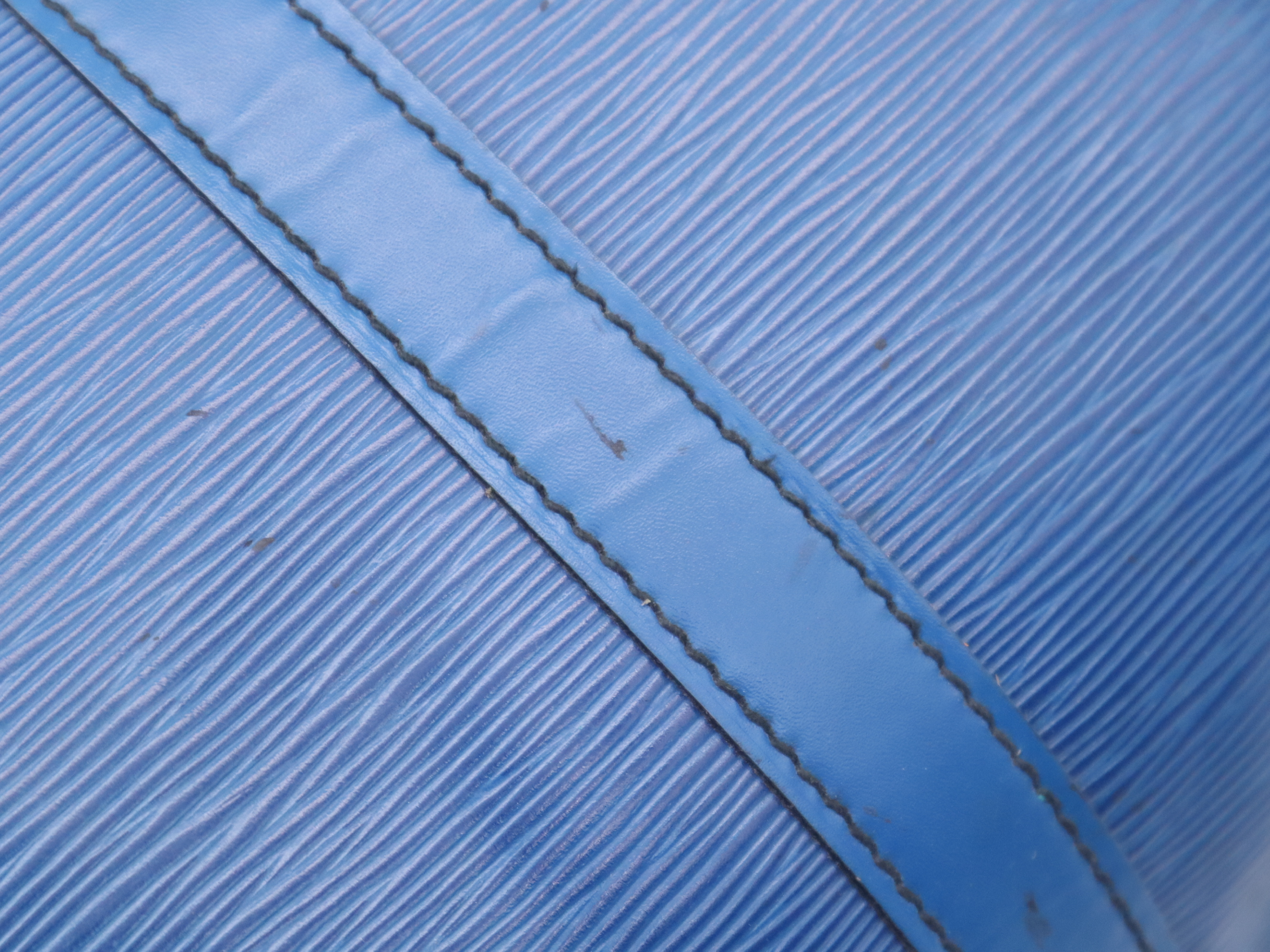 M42955 Epi Keepall 55 Toledo Blue Boston Bag — view 9