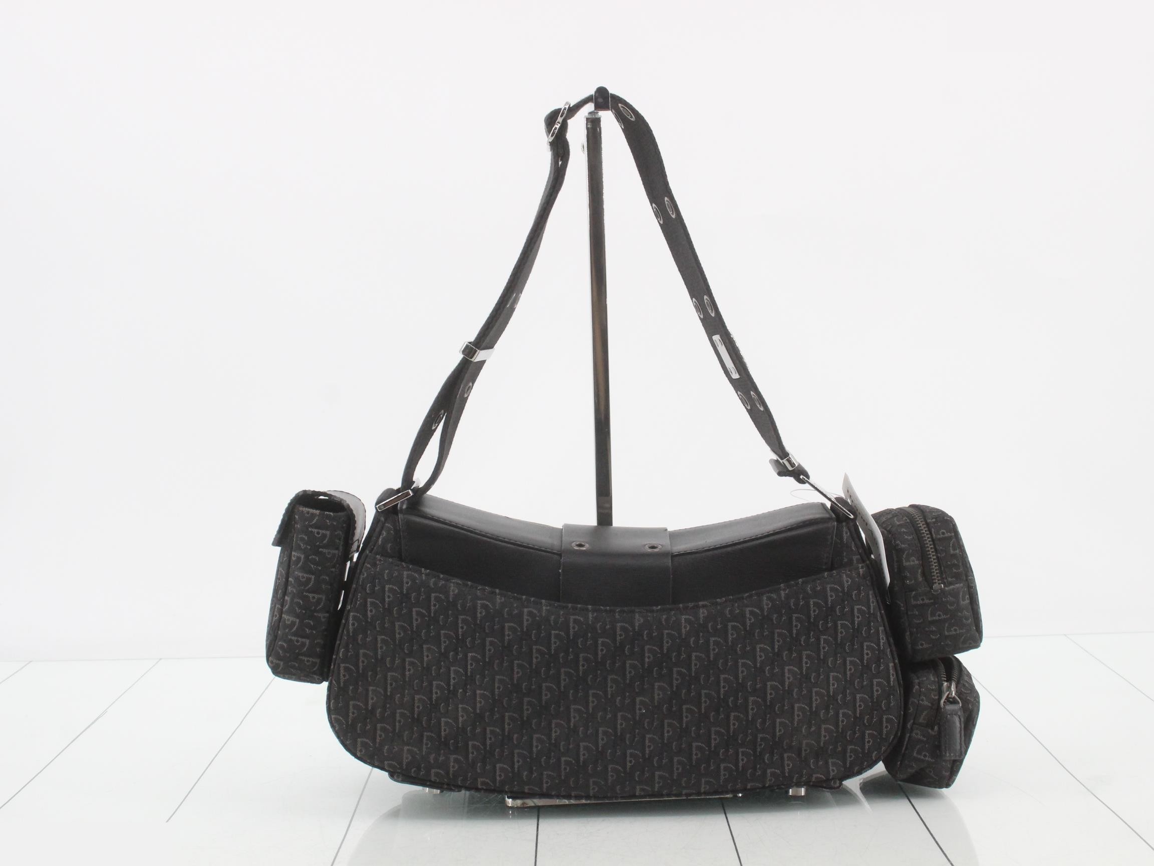 Trotter (Bag) Street Chic Shoulder Bag — view 2