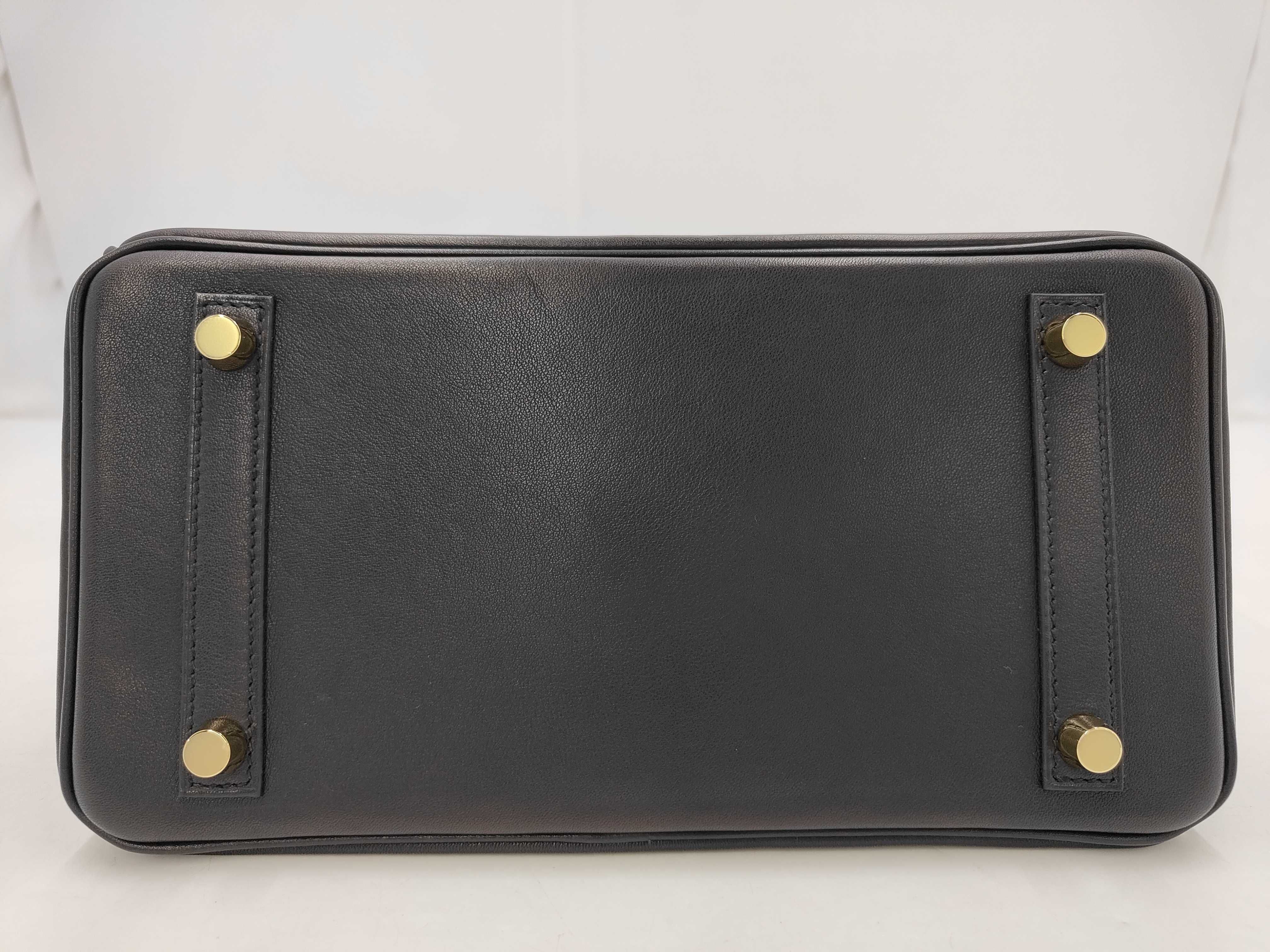 Birkin 25 Veau Brupte Noir K stamp Gold hardware Black handbag — view 3