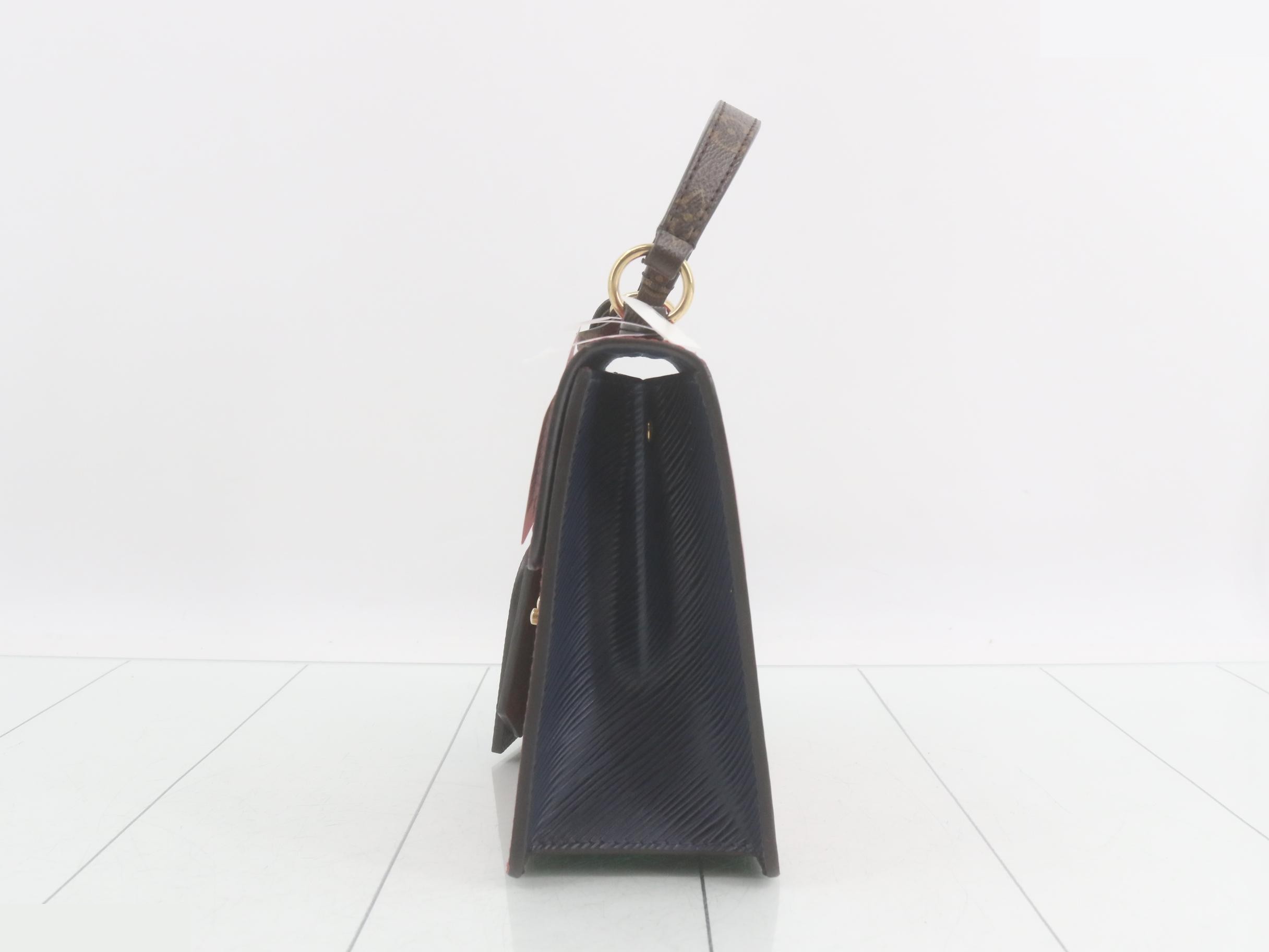 Shoulder bag — view 3