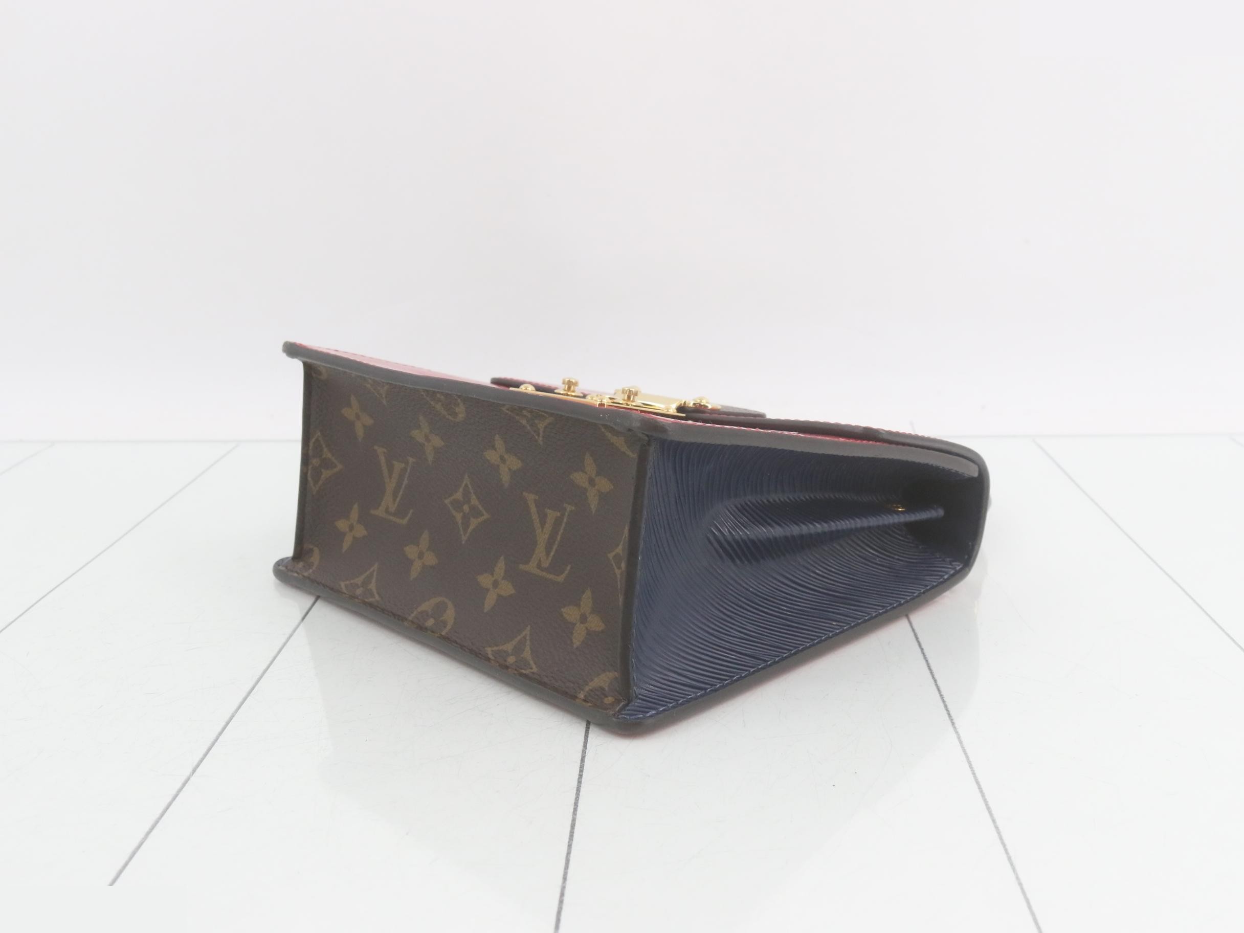 Shoulder bag — view 6