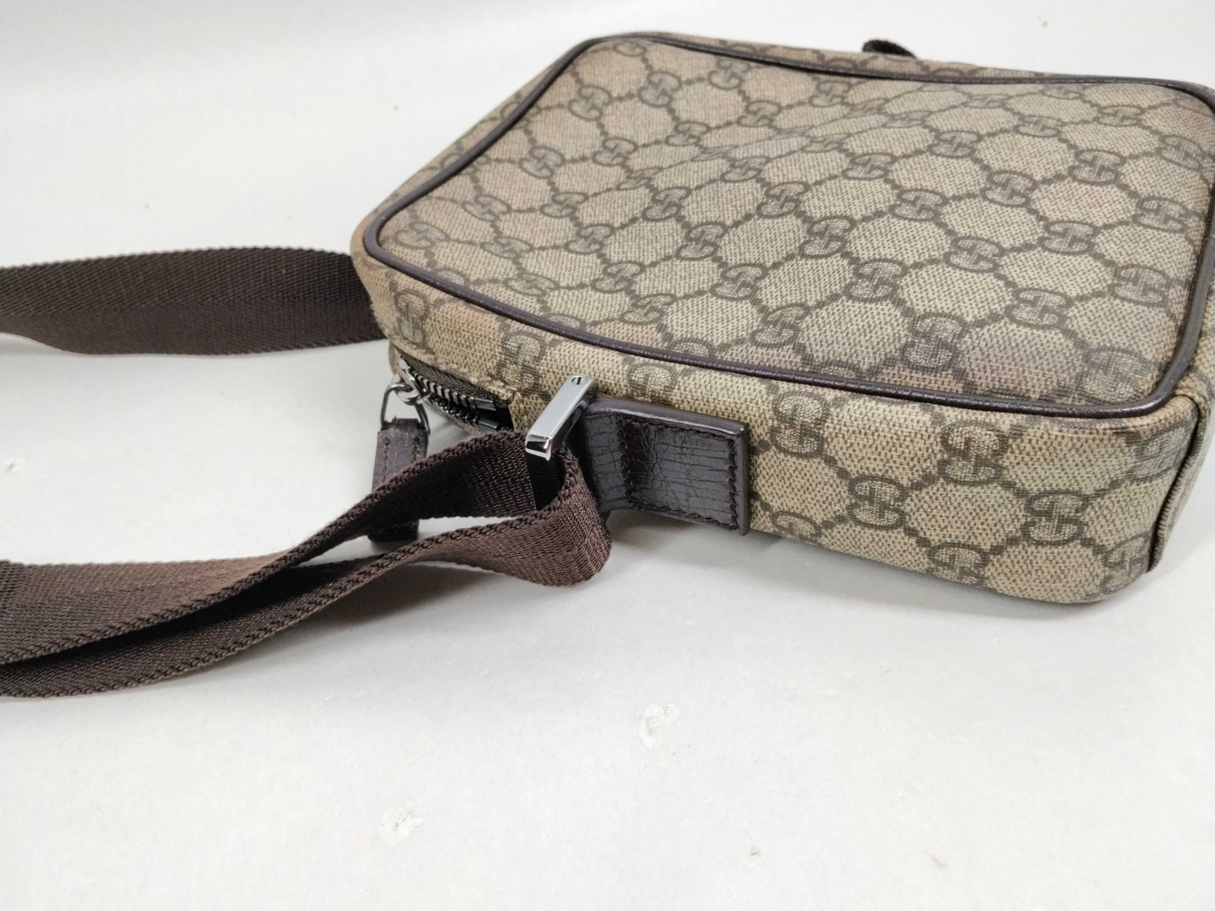 GG Supreme Shoulder Bag (GG 122754) — view 5