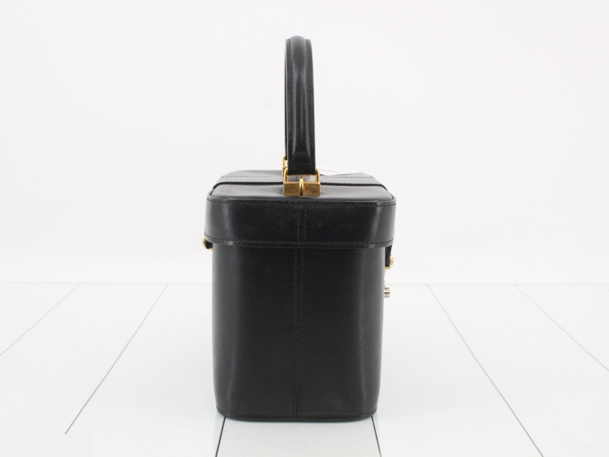 Vanity bag, push-lock, black — view 4
