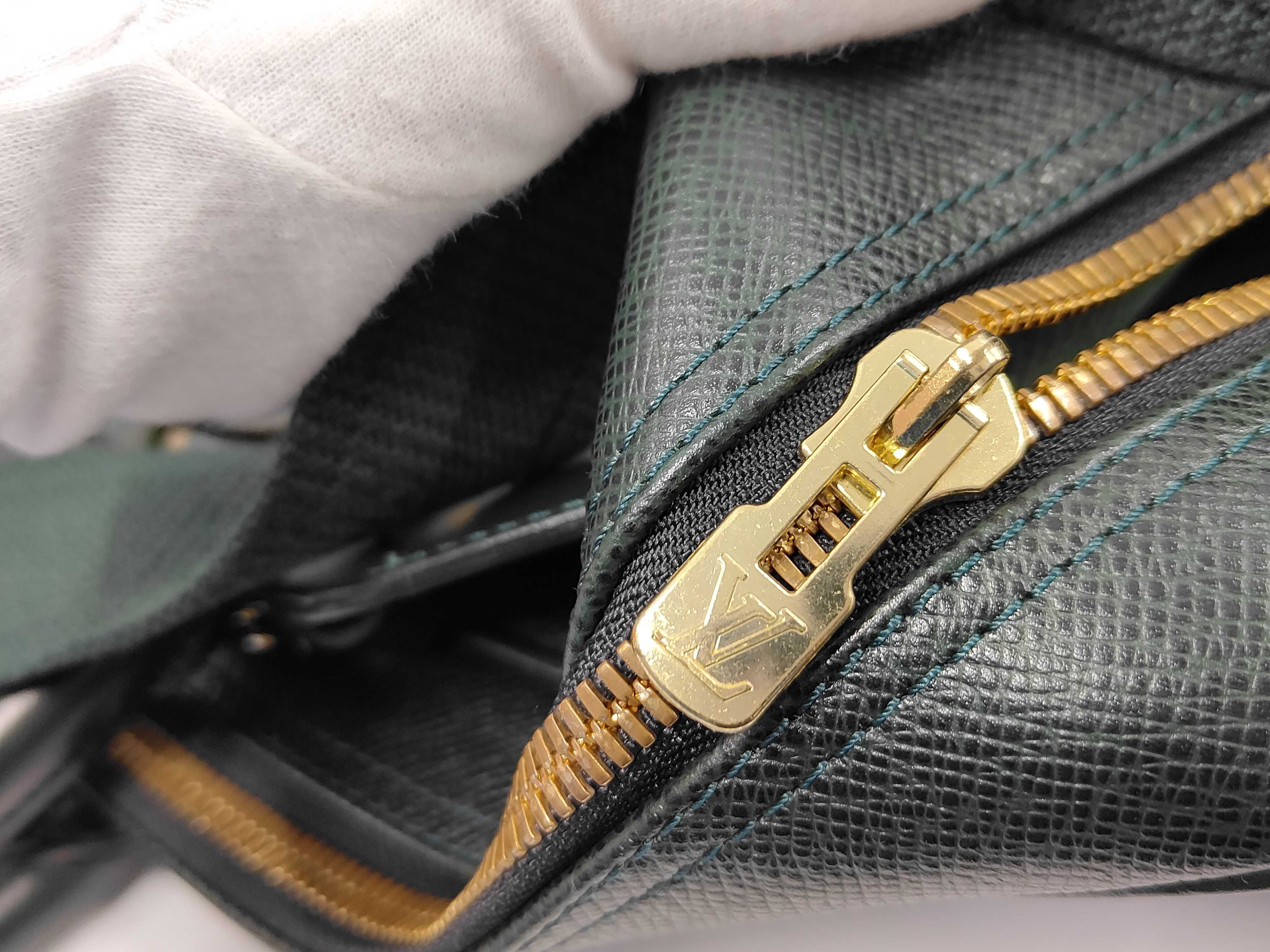 Taiga Kendall Green M30114/SP0928 2-Way Boston Bag with Stitching Tag — view 8