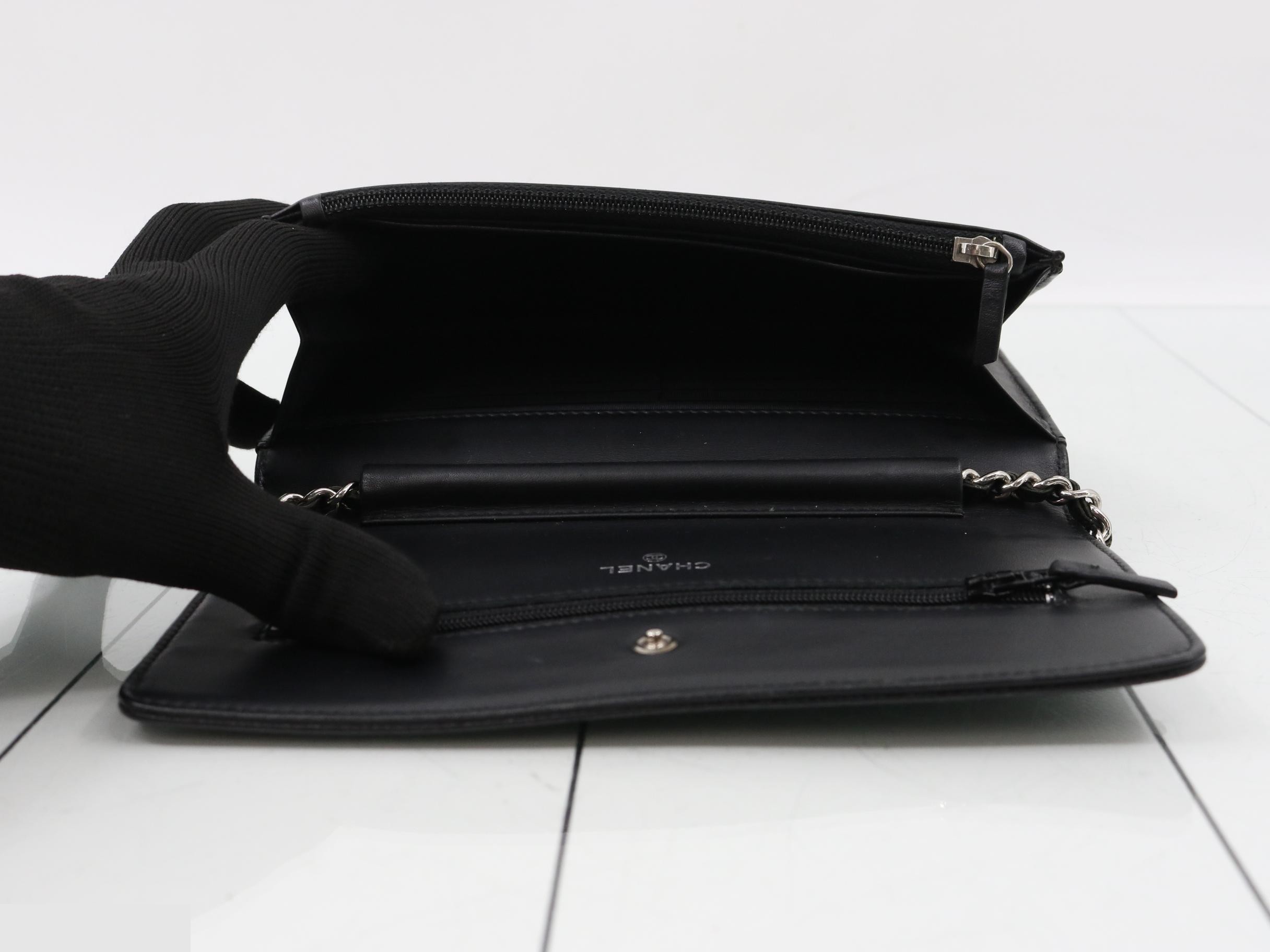 Caviar leather Coco Mark chain shoulder wallet — view 4