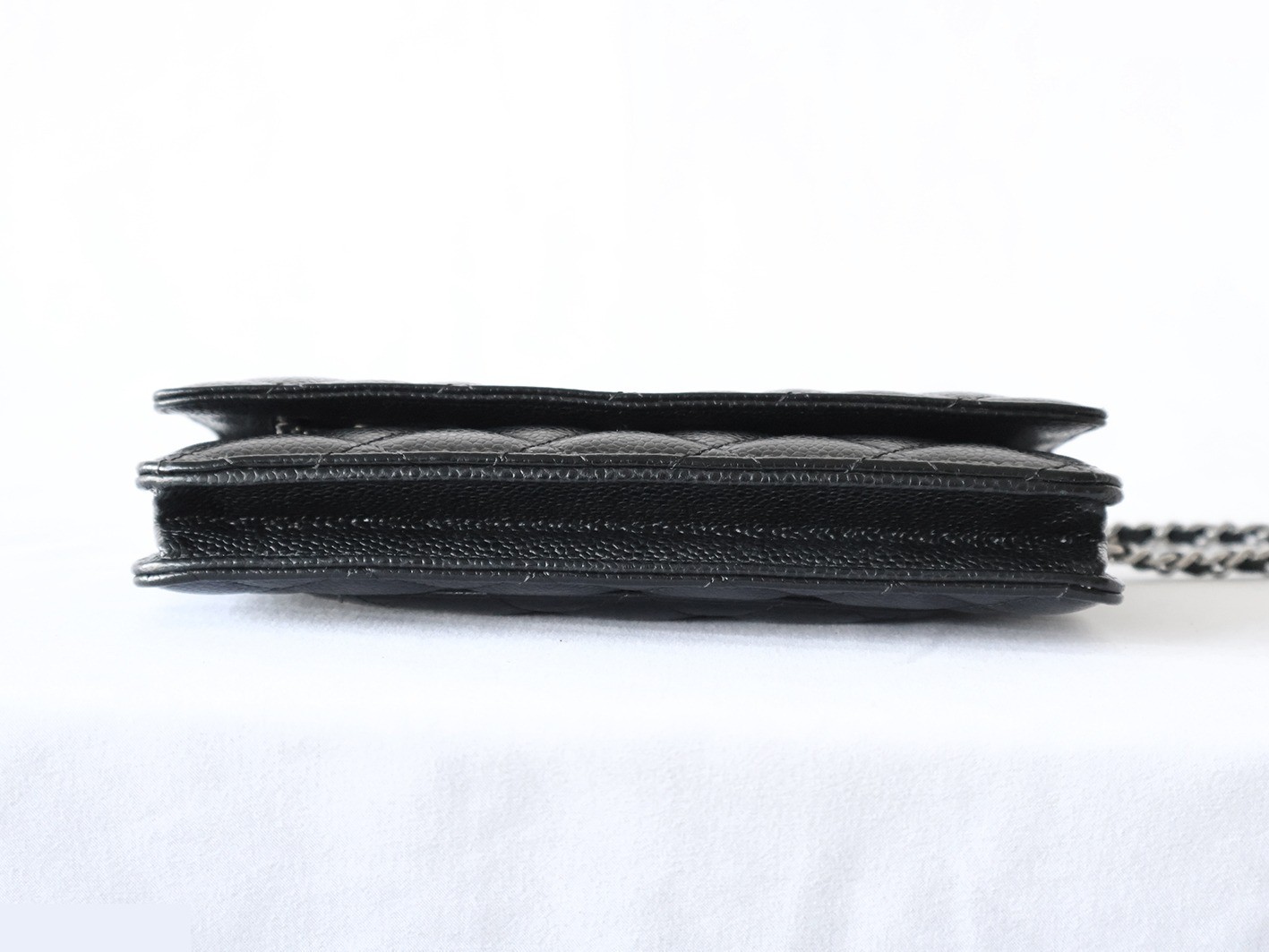 Caviar leather matelassé chain wallet shoulder bag, black — view 5