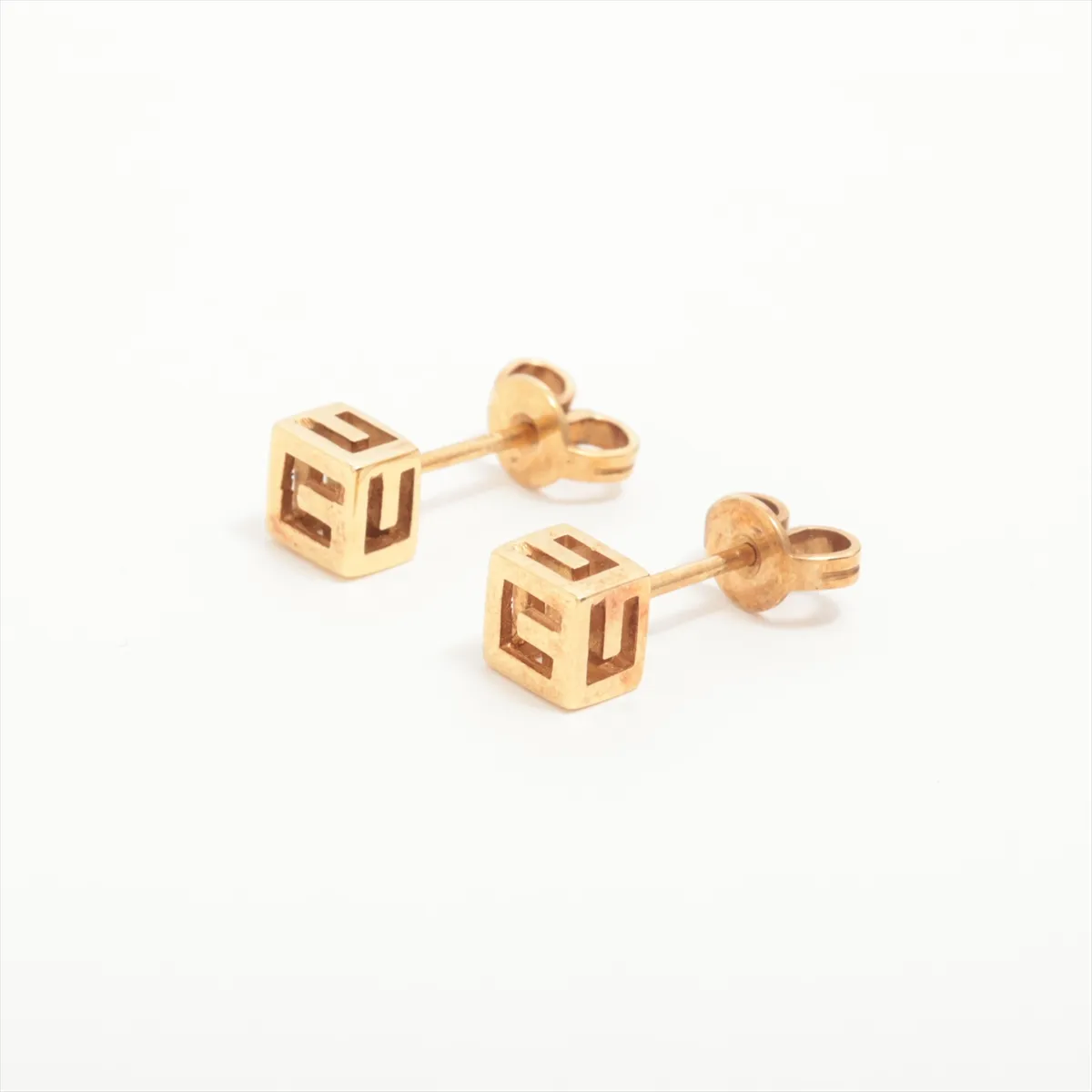 G-logo earrings, 750 (yellow gold), 2.0g, item number 1697AR. Post is slightly bent, burrs remain, catch has no brand engraving. — view 3