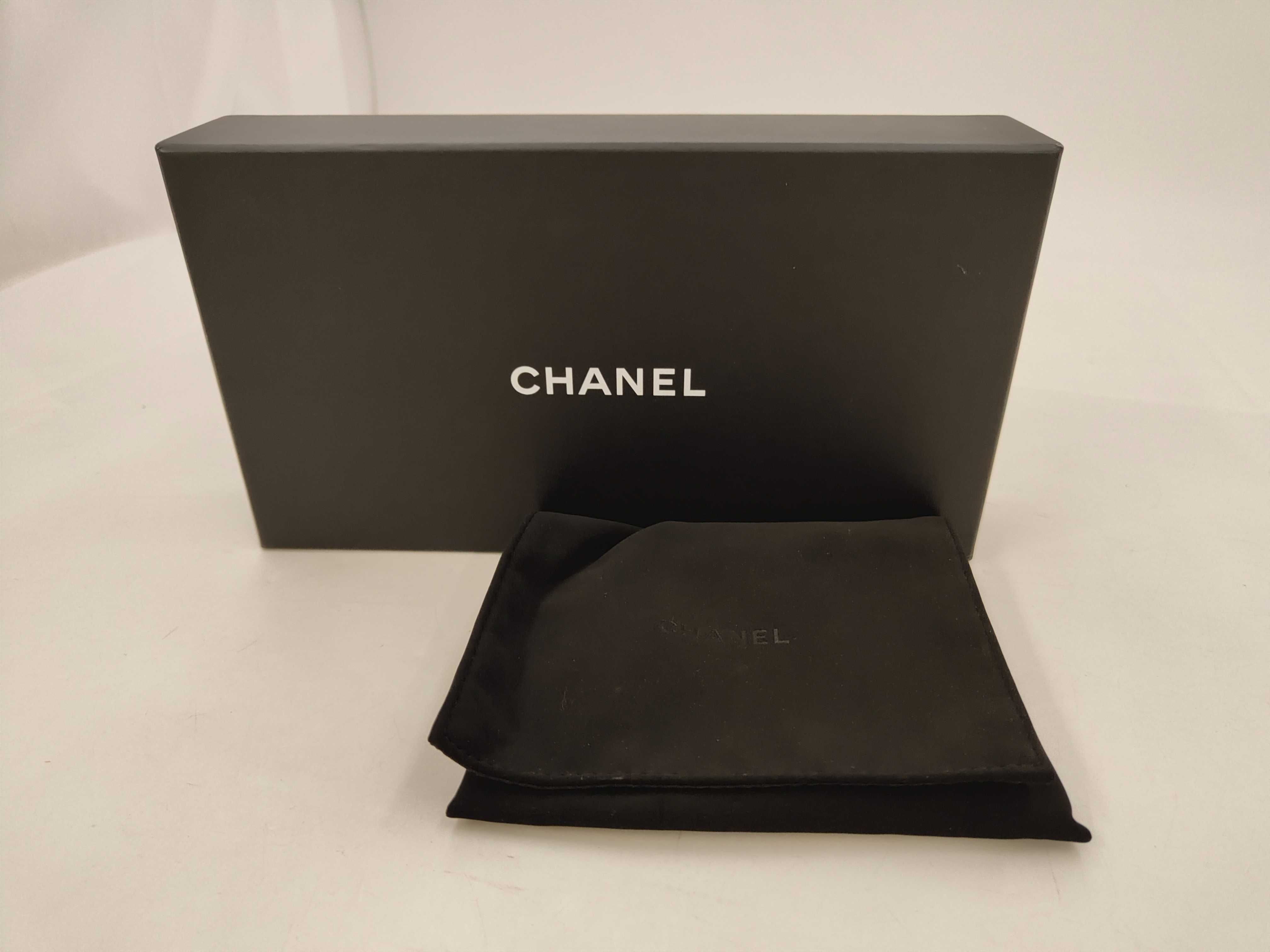 Matelassé Pill Case, Black x Champagne Gold, SGD Hardware, B22P AB7832, Other Accessories — view 10