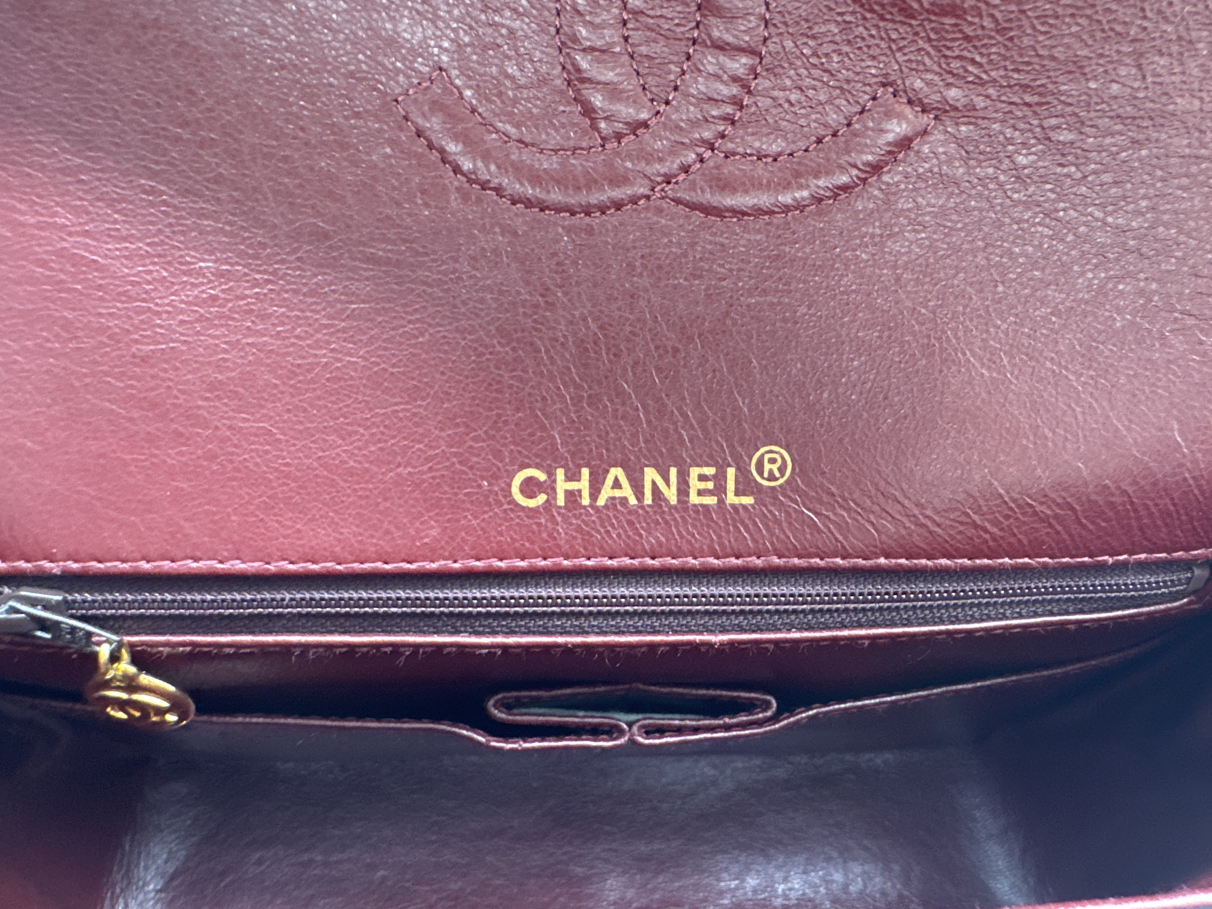 Matelassé Black Shoulder Bag — view 13