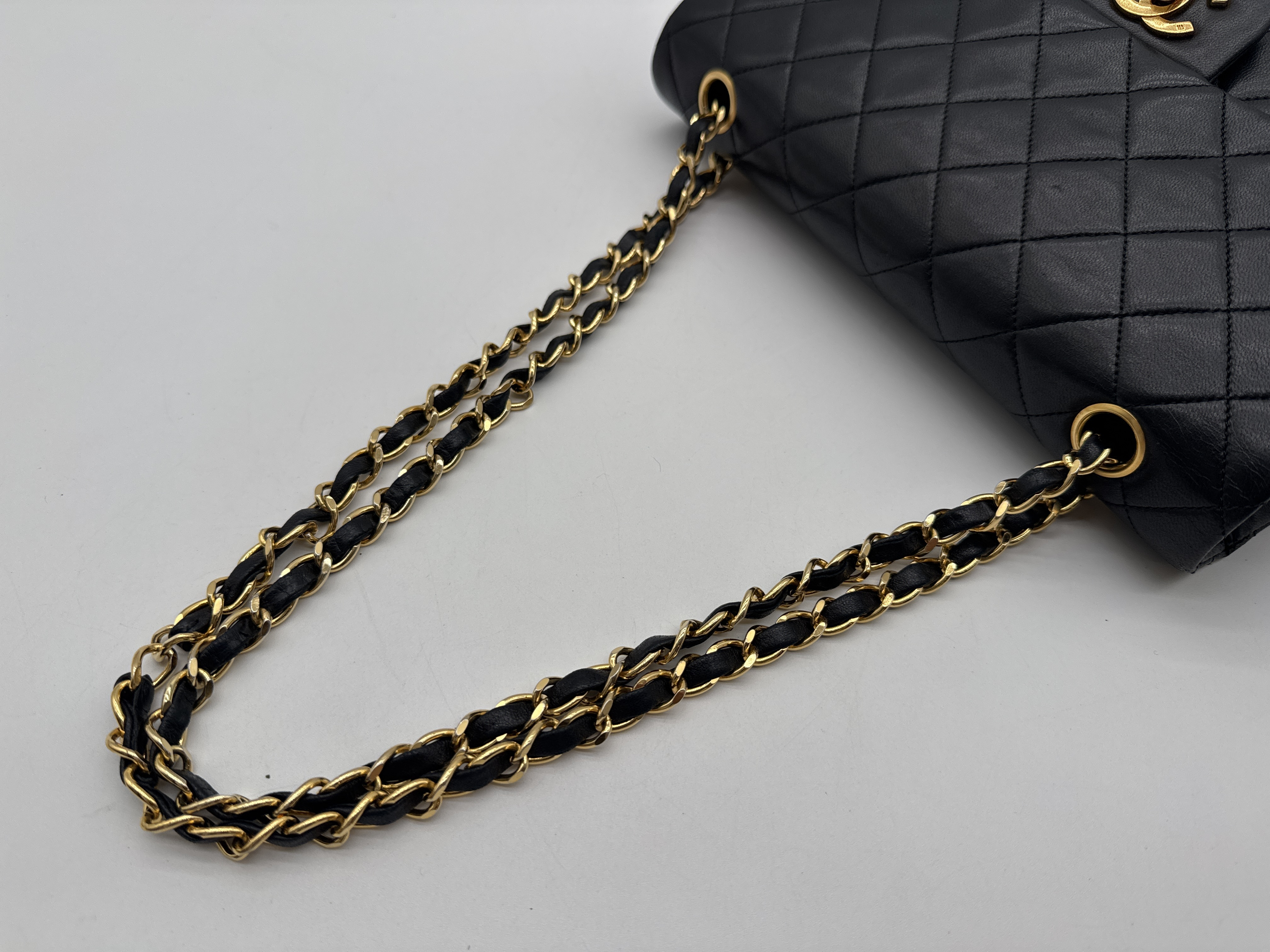 Matelassé Black Shoulder Bag — view 9