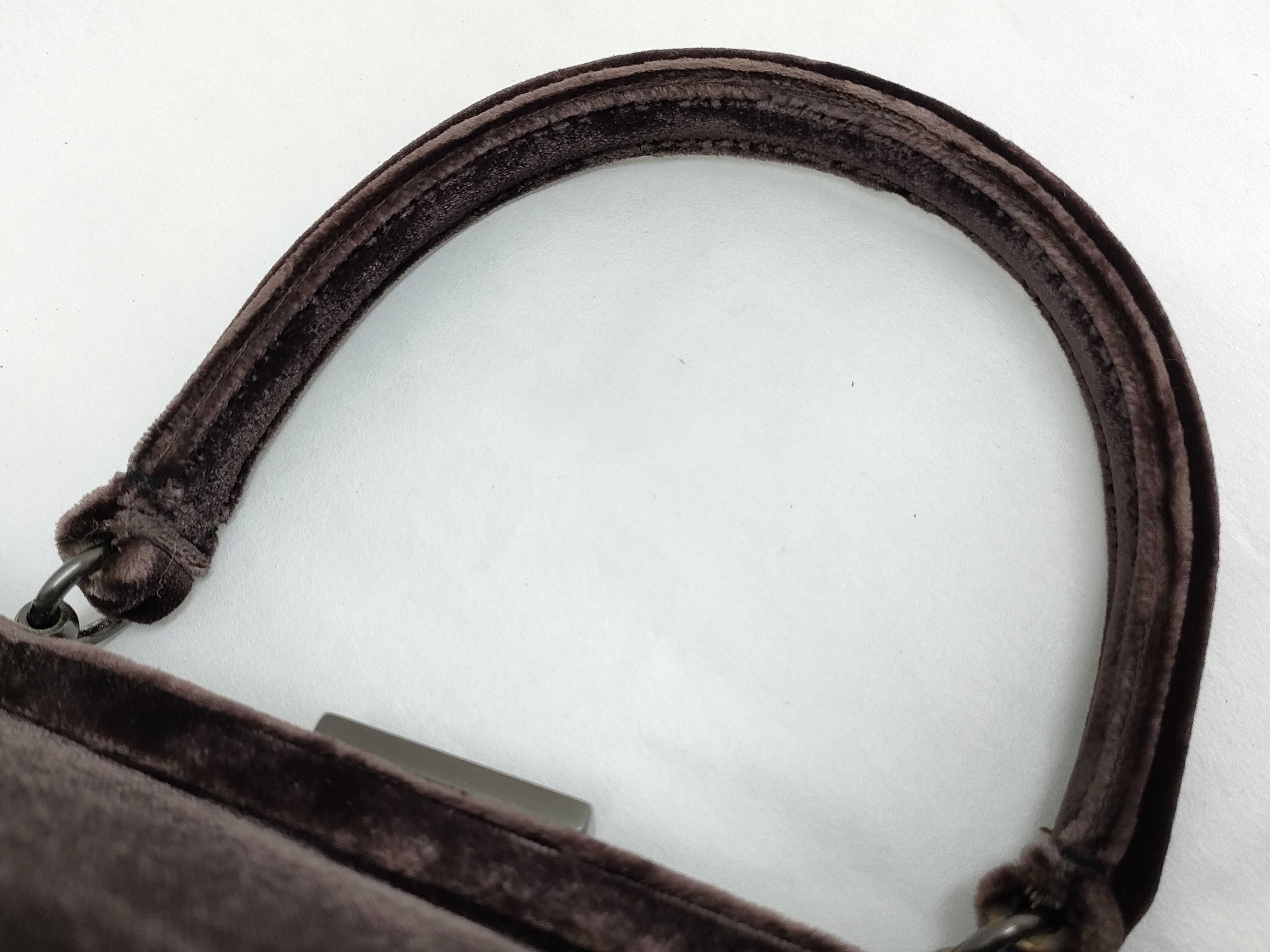 velour handbag, clasp-closure handbag — view 3