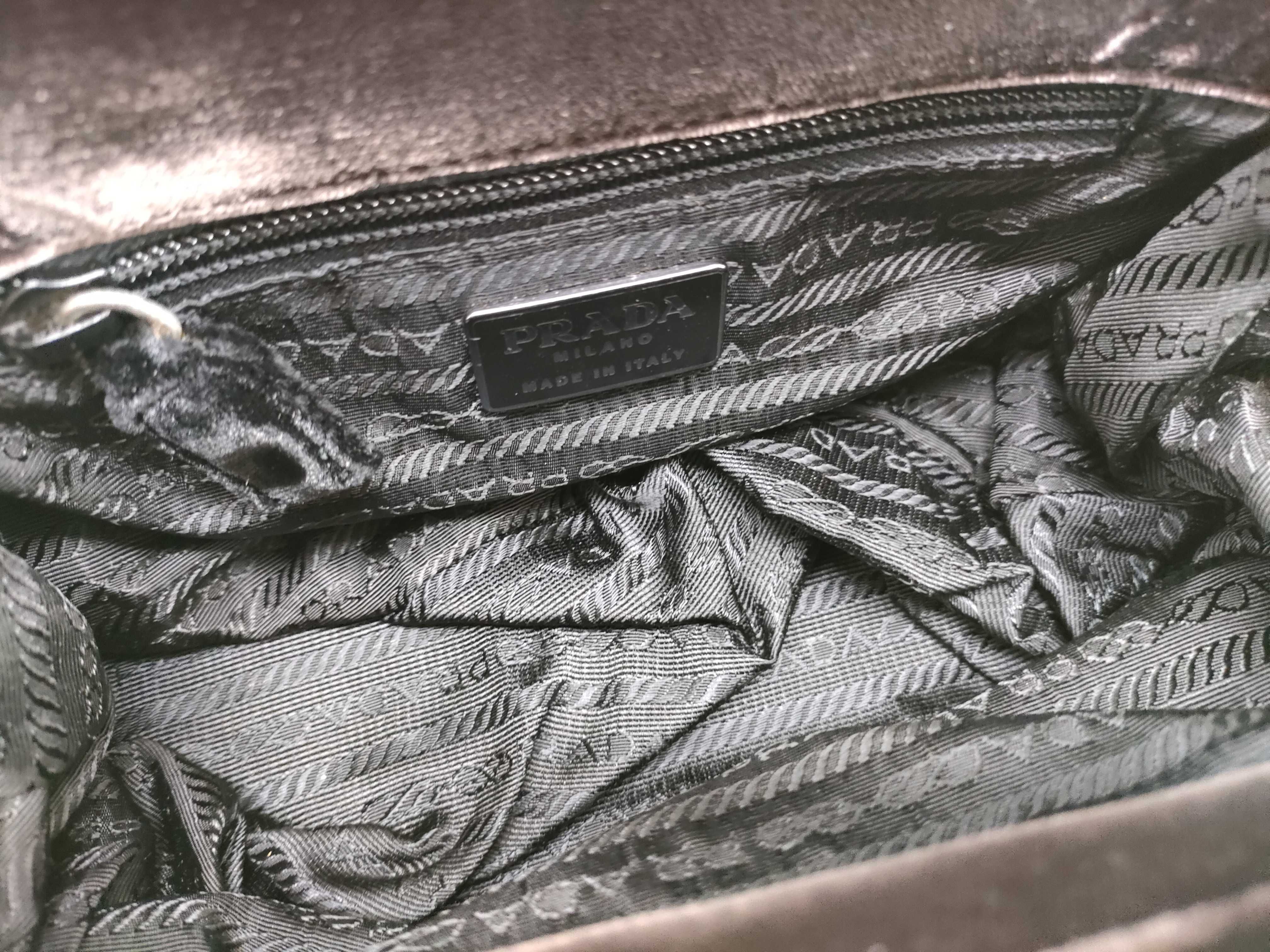 velour handbag, clasp-closure handbag — view 9