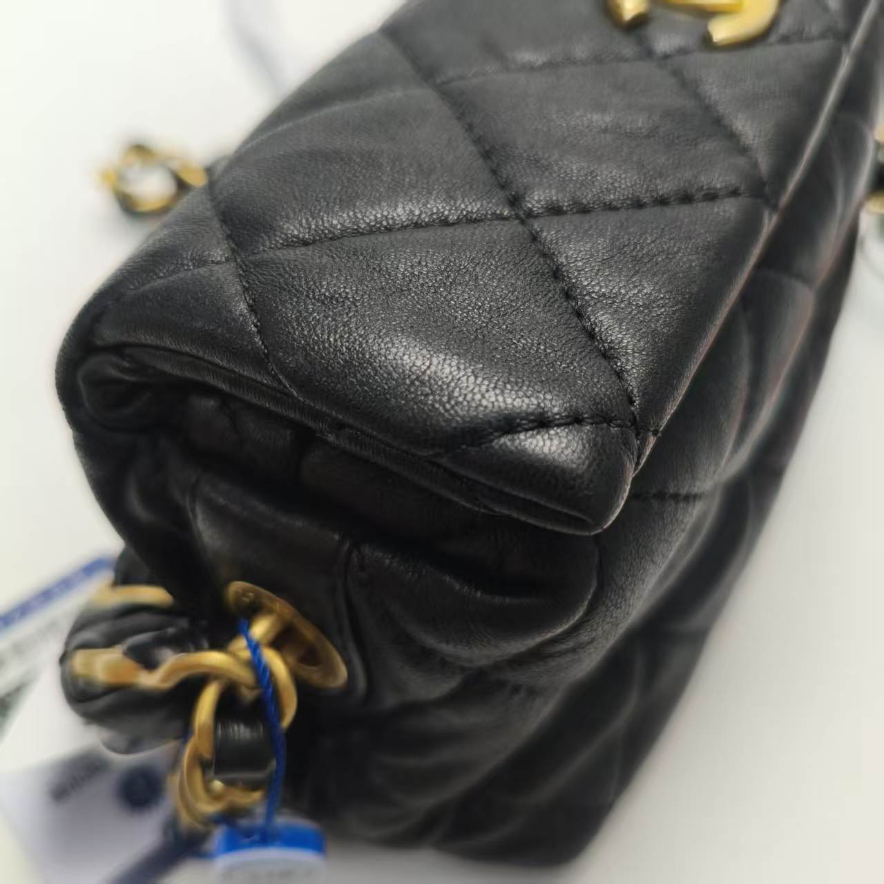 【*Shipped from: China*】CHANEL Lambskin Shoulder Bag — view 8