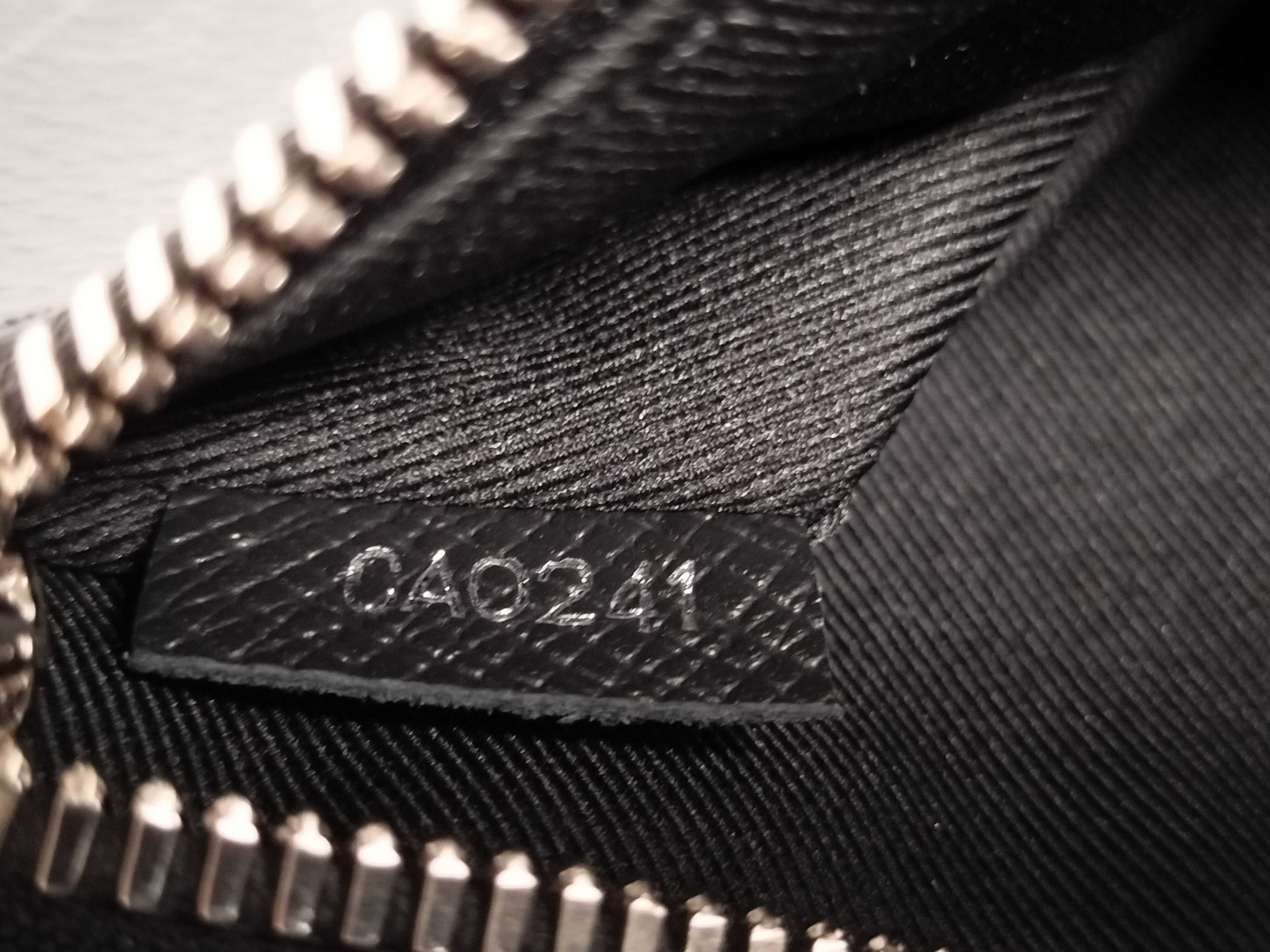 LV Flap Messenger Shoulder Bag — view 15
