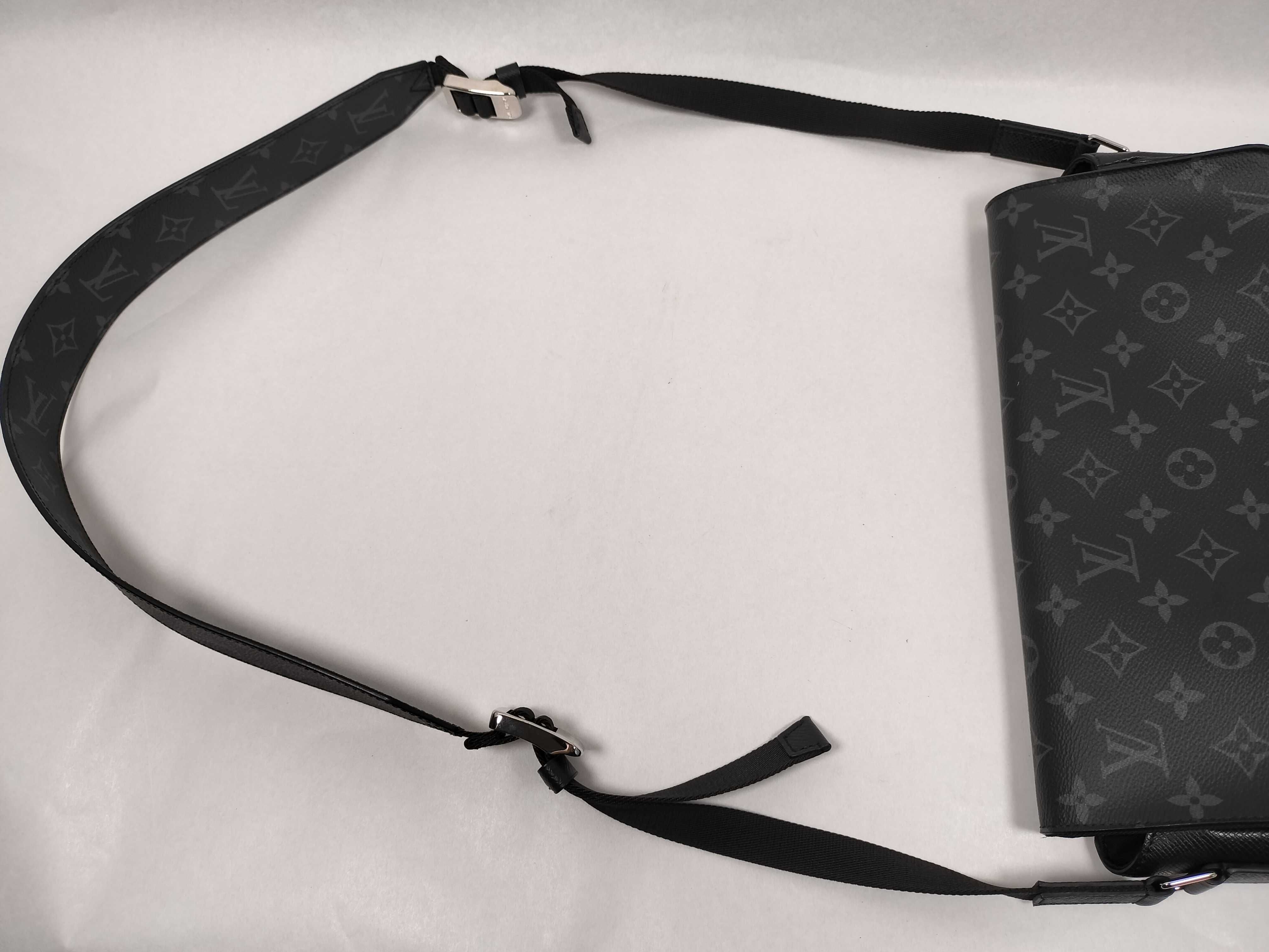 LV Flap Messenger Shoulder Bag — view 3