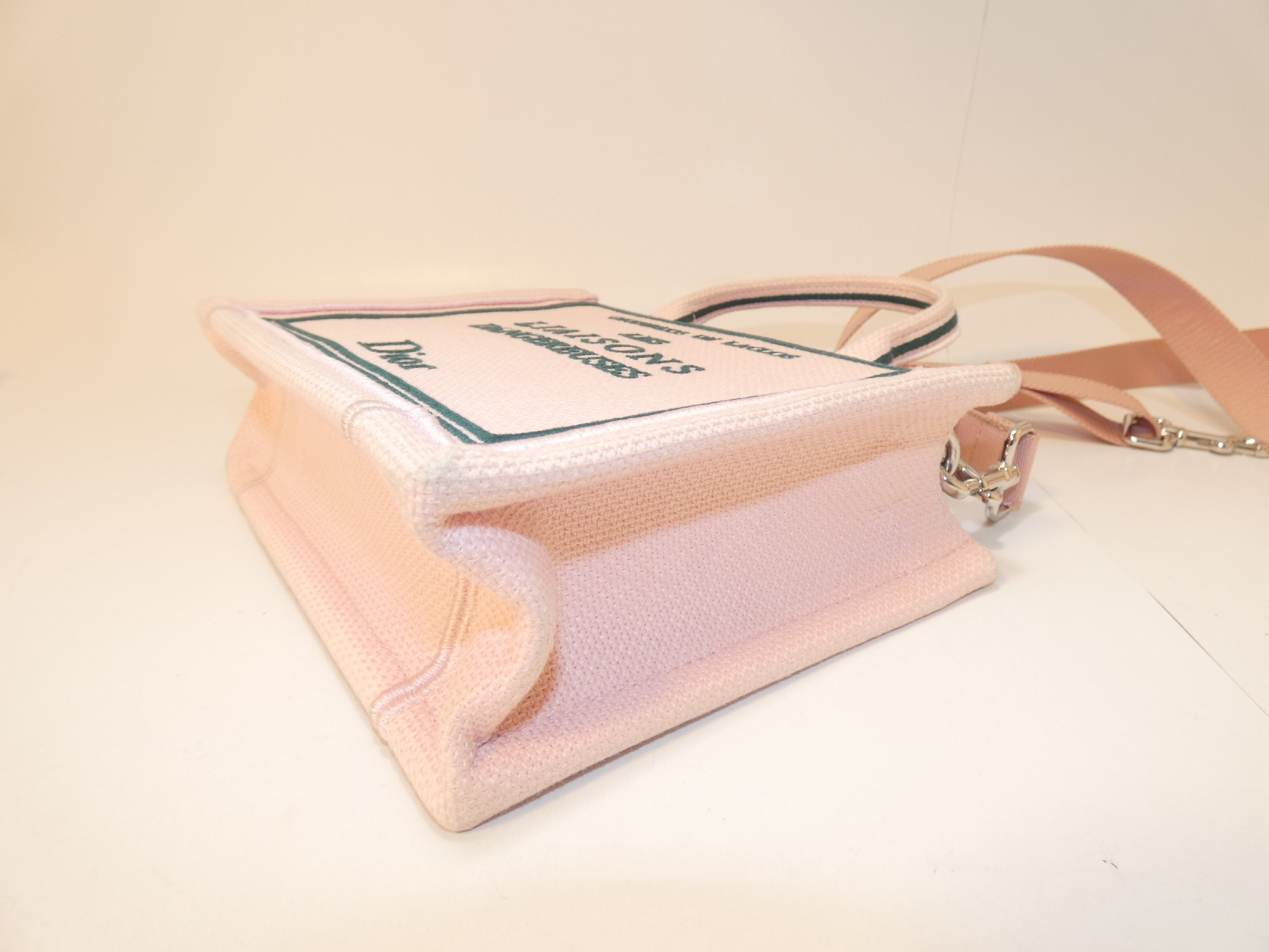 2-way current BOOK COVER collection handbag — view 6