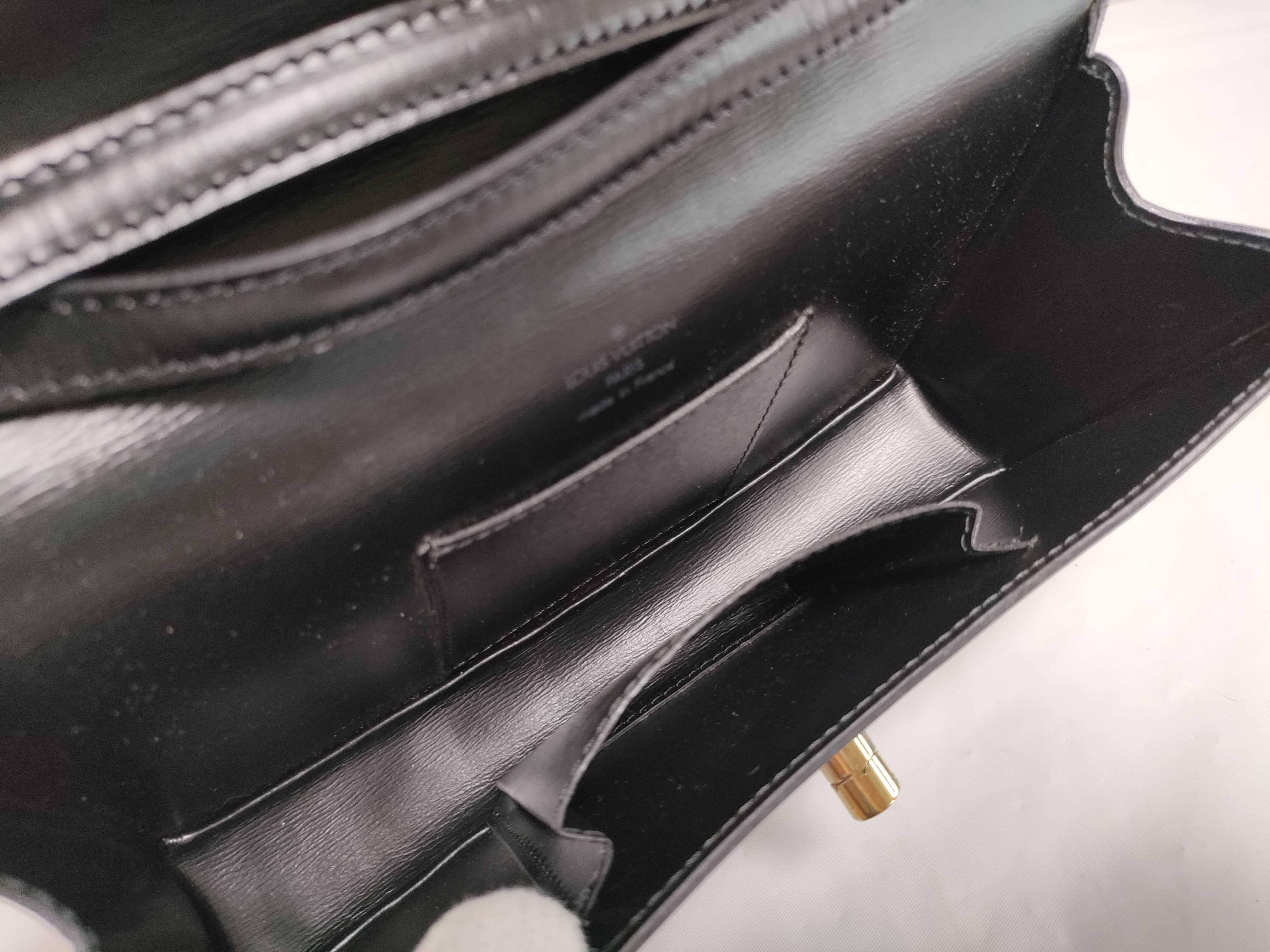 Epi Tilsit Shoulder Bag — view 10