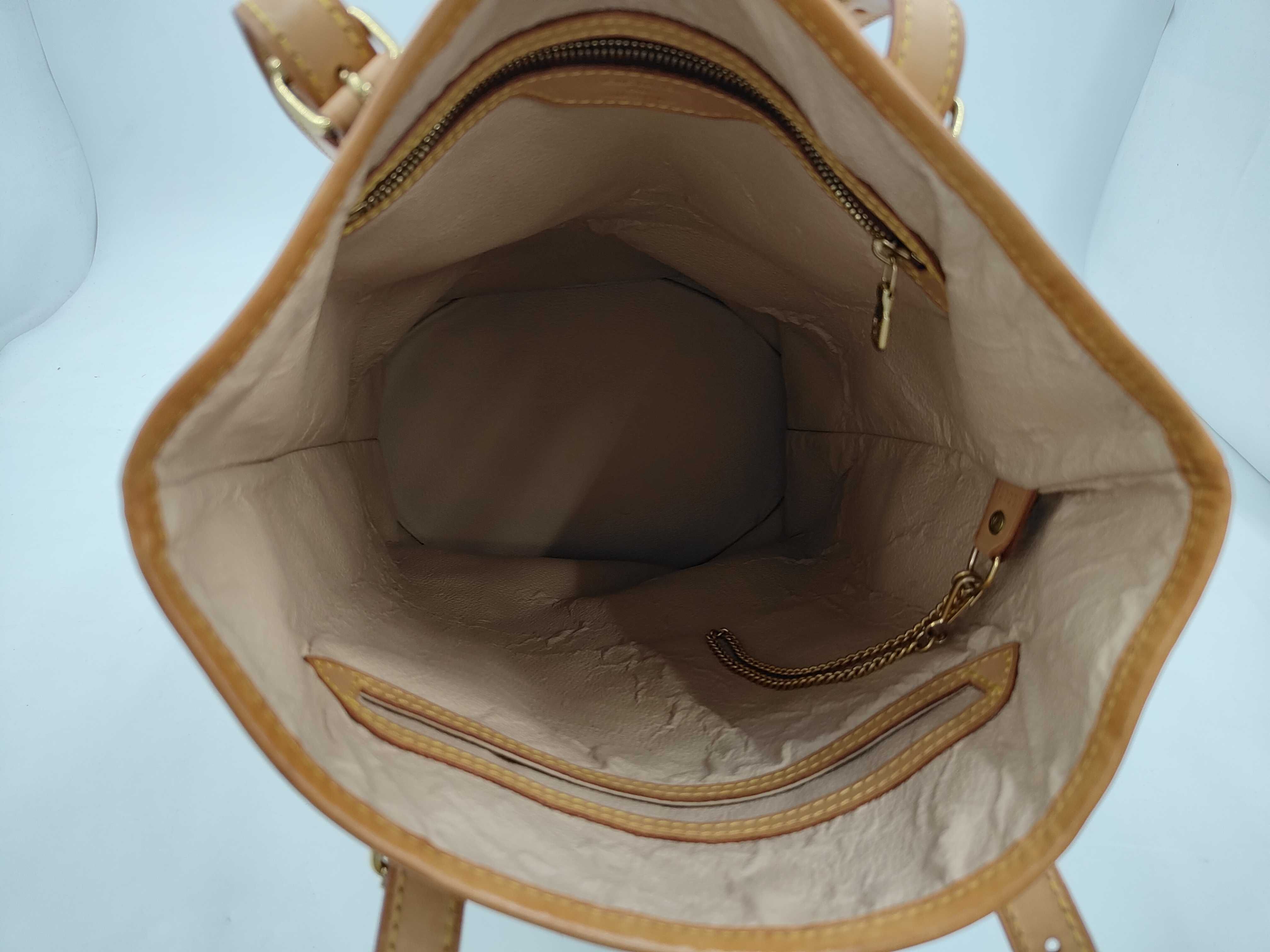 Bucket GM Monogram M42236 Tote Bag — view 9