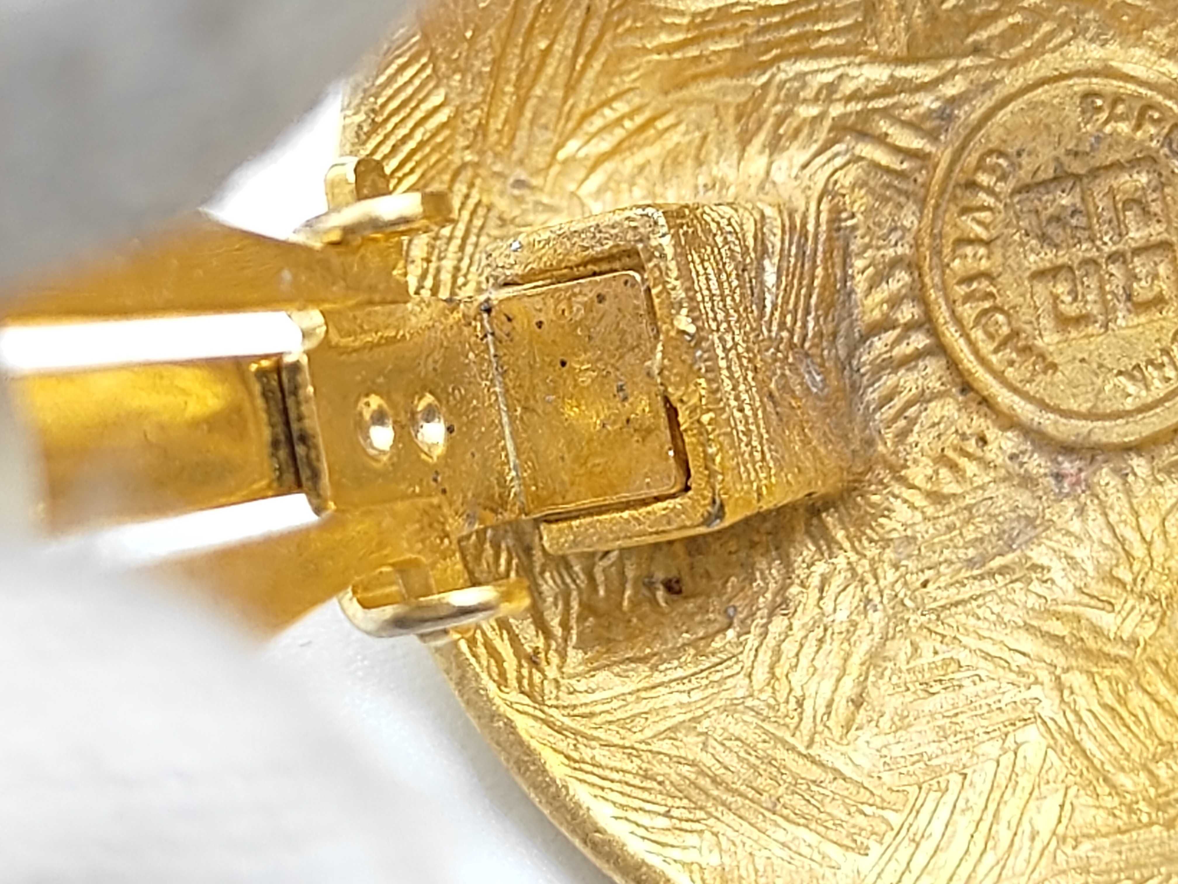 Vintage Circle Gold Earrings — view 8