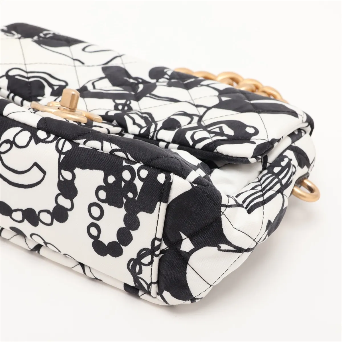 Matelassé Nylon Shoulder Bag, White x Black, Gold Hardware, H7KTPJA5, Random Plate — view 3