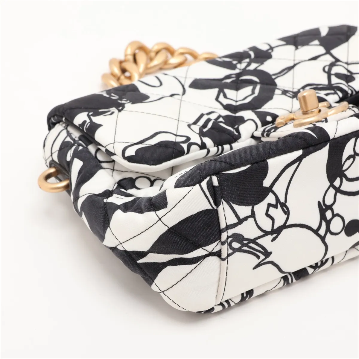 Matelassé Nylon Shoulder Bag, White x Black, Gold Hardware, H7KTPJA5, Random Plate — view 4