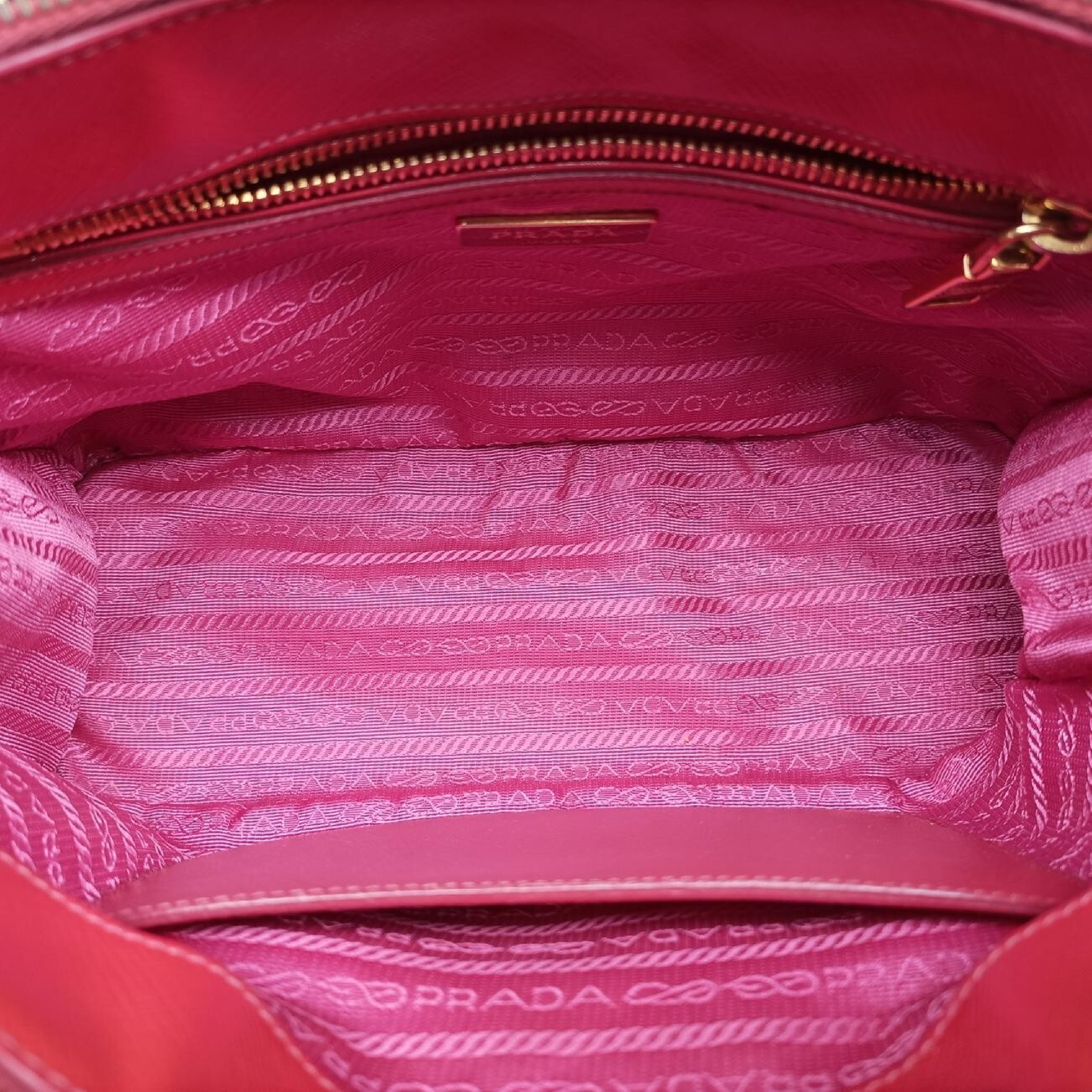 Galleria Red Saffiano Leather Handbag BN1874 117 — view 6