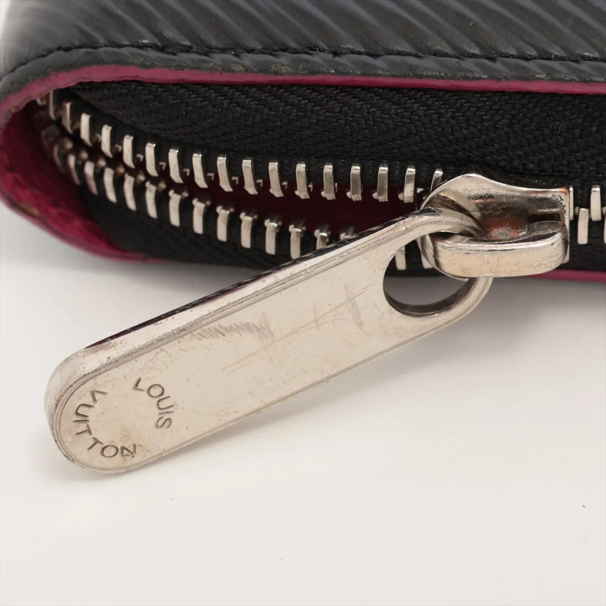 Epi Zippy Wallet M64838 GI0139 Noir x Hot Pink Round Zip Wallet — view 14